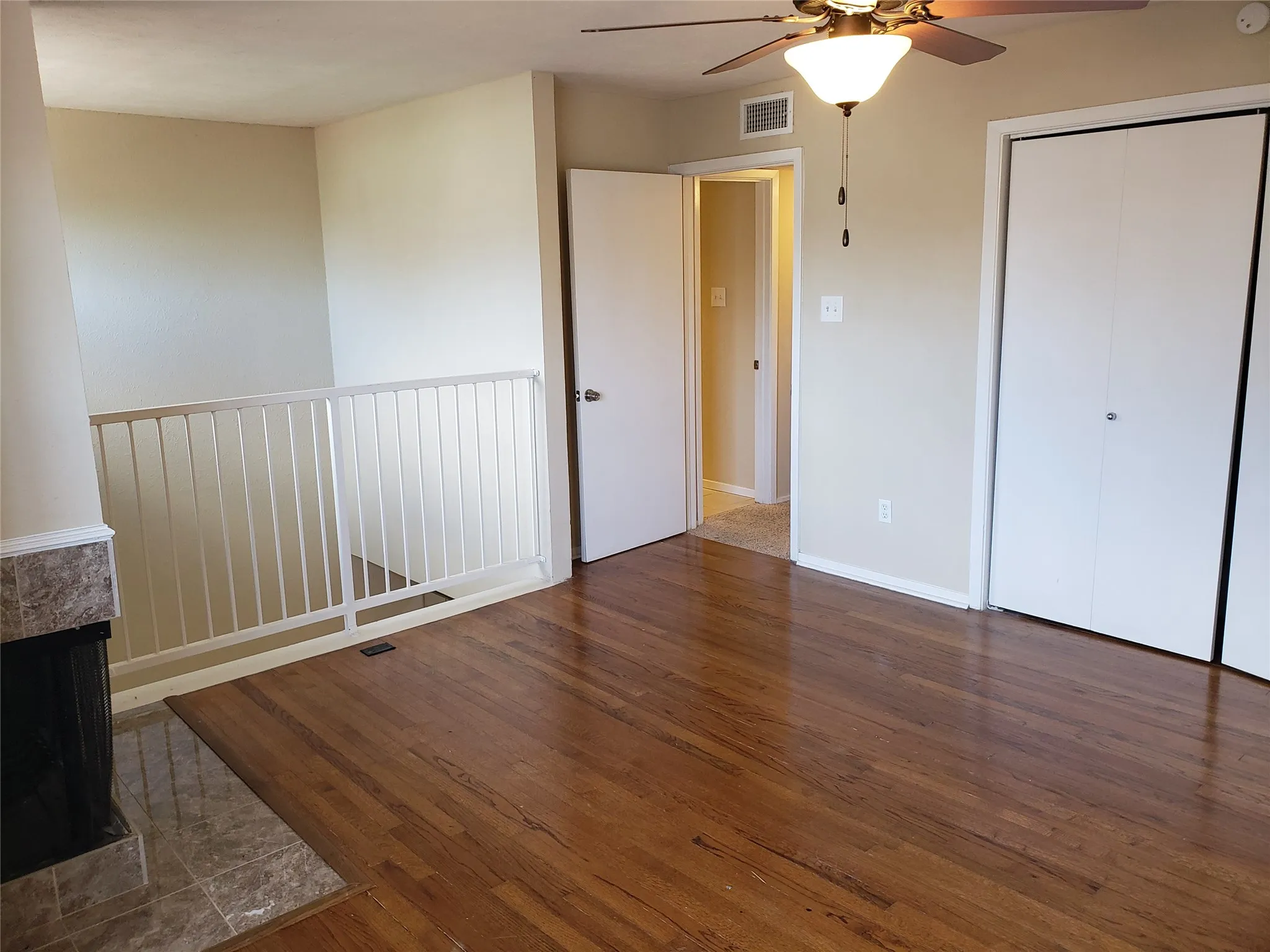 Condominium For Rent in Dallas County , 5757 MARTEL Avenue B10, Dallas, Texas 75206, 1 Bedroom, 2 Bathroom, Garage spaces, 861 Sqft, built in 1983, mls#21369504, Real Estate Agent in Dallas, Homes For Rent in Dallas county, Homes For Rent in Dallas, Realtor in Dallas Texas, Real Estate Brokerage Independent Realty Texas, Luminita Cordes Realtor