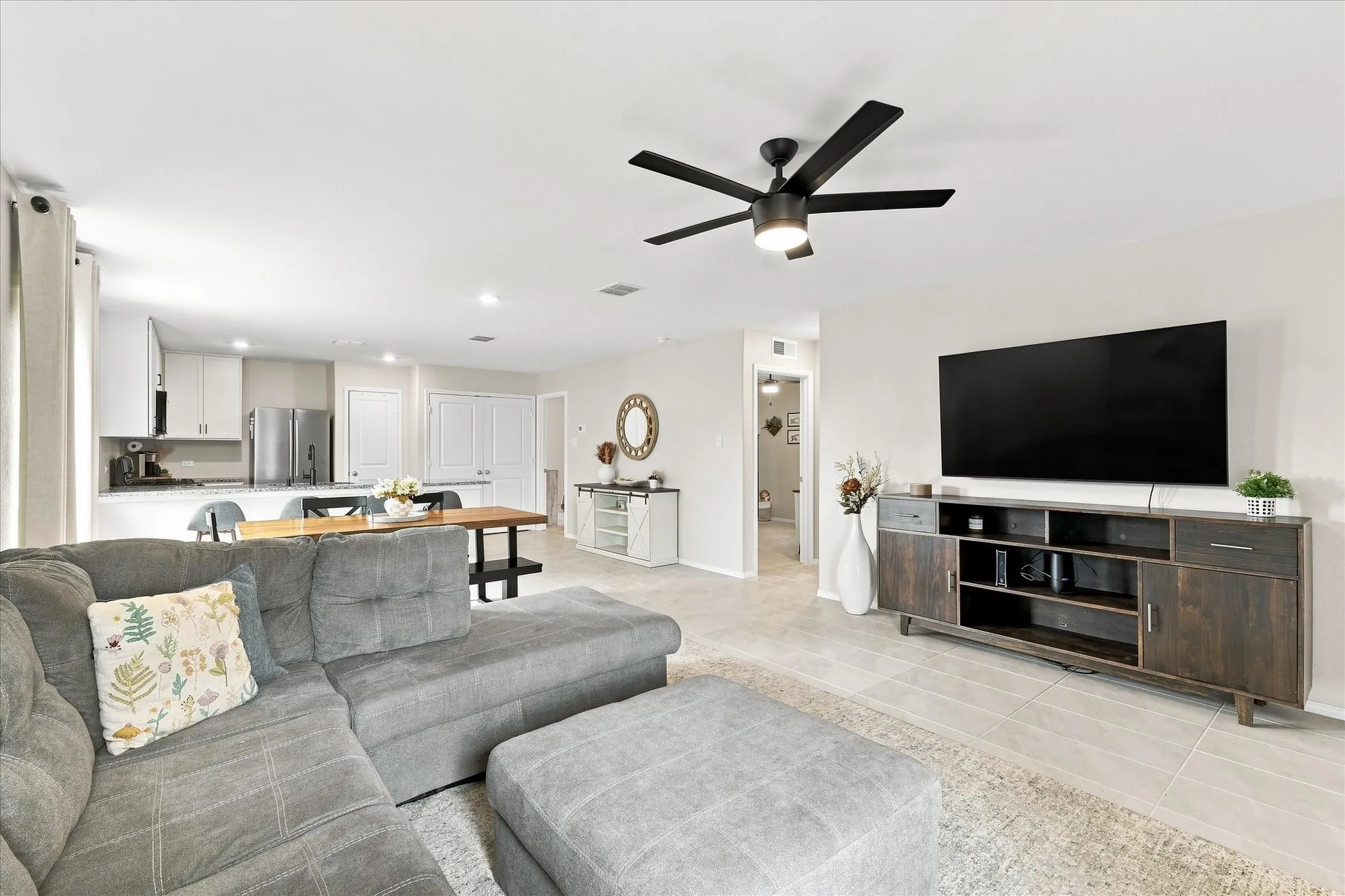 Single Family Residence For Sale in Denton County , 11741 Marcellus Way, Justin, Texas 76247, 3 Bedroom, 2 Bathroom, 2 Garage spaces, 1,262 Sqft, built in 2023, mls#21368150, Real Estate Agent in Justin, Homes For Sale in Denton county, Homes For Sale in Justin, Realtor in Justin Texas, Real Estate Brokerage Independent Realty Texas, Luminita Cordes Realtor