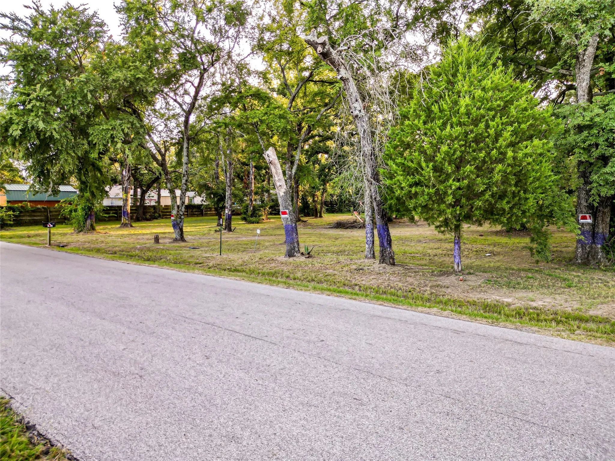 Unimproved Land For Sale in Henderson County , 208 N Old Indian Trail, Tool, Texas 75143, 0, 0, Garage spaces, 0 Sqft, built in 0, mls#21369496, Real Estate Agent in Tool, Homes For Sale in Henderson county, Homes For Sale in Tool, Realtor in Tool Texas, Real Estate Brokerage Independent Realty Texas, Luminita Cordes Realtor