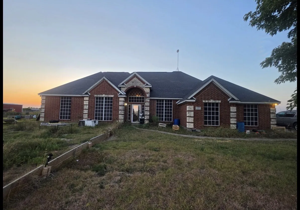 Single Family Residence For Sale in Kaufman County , 2727 W Ridgeview Circle, Kaufman, Texas 75142, 4 Bedroom, 3 Bathroom, 2 Garage spaces, 2,396 Sqft, built in 2002, mls#21369518, Real Estate Agent in Kaufman, Homes For Sale in Kaufman county, Homes For Sale in Kaufman, Realtor in Kaufman Texas, Real Estate Brokerage Independent Realty Texas, Luminita Cordes Realtor