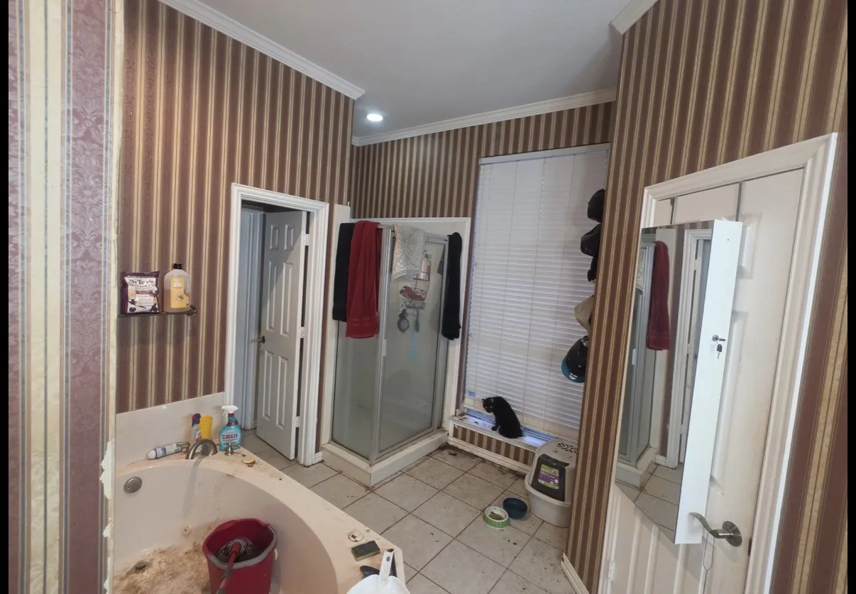 Single Family Residence For Sale in Kaufman County , 2727 W Ridgeview Circle, Kaufman, Texas 75142, 4 Bedroom, 3 Bathroom, 2 Garage spaces, 2,396 Sqft, built in 2002, mls#21369518, Real Estate Agent in Kaufman, Homes For Sale in Kaufman county, Homes For Sale in Kaufman, Realtor in Kaufman Texas, Real Estate Brokerage Independent Realty Texas, Luminita Cordes Realtor