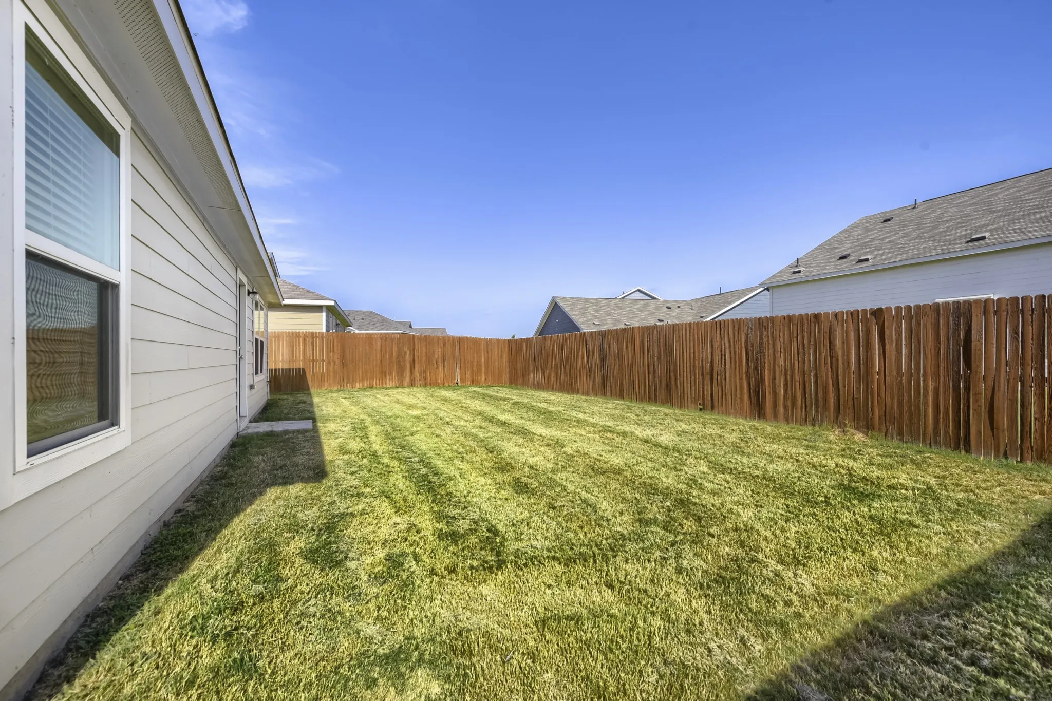 Single Family Residence For Sale in Tarrant County , 4052 Dublin Ridge Drive, Fort Worth, Texas 76036, 3 Bedroom, 2 Bathroom, 2 Garage spaces, 1,464 Sqft, built in 2023, mls#21364459, Real Estate Agent in Fort Worth, Homes For Sale in Tarrant county, Homes For Sale in Fort Worth, Realtor in Fort Worth Texas, Real Estate Brokerage Independent Realty Texas, Luminita Cordes Realtor