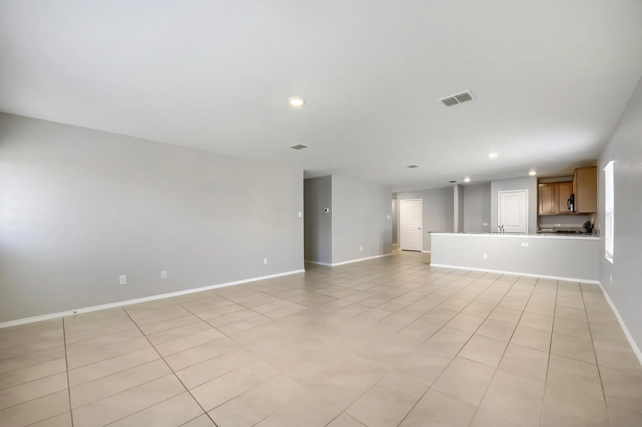 Single Family Residence For Sale in Tarrant County , 4052 Dublin Ridge Drive, Fort Worth, Texas 76036, 3 Bedroom, 2 Bathroom, 2 Garage spaces, 1,464 Sqft, built in 2023, mls#21364459, Real Estate Agent in Fort Worth, Homes For Sale in Tarrant county, Homes For Sale in Fort Worth, Realtor in Fort Worth Texas, Real Estate Brokerage Independent Realty Texas, Luminita Cordes Realtor