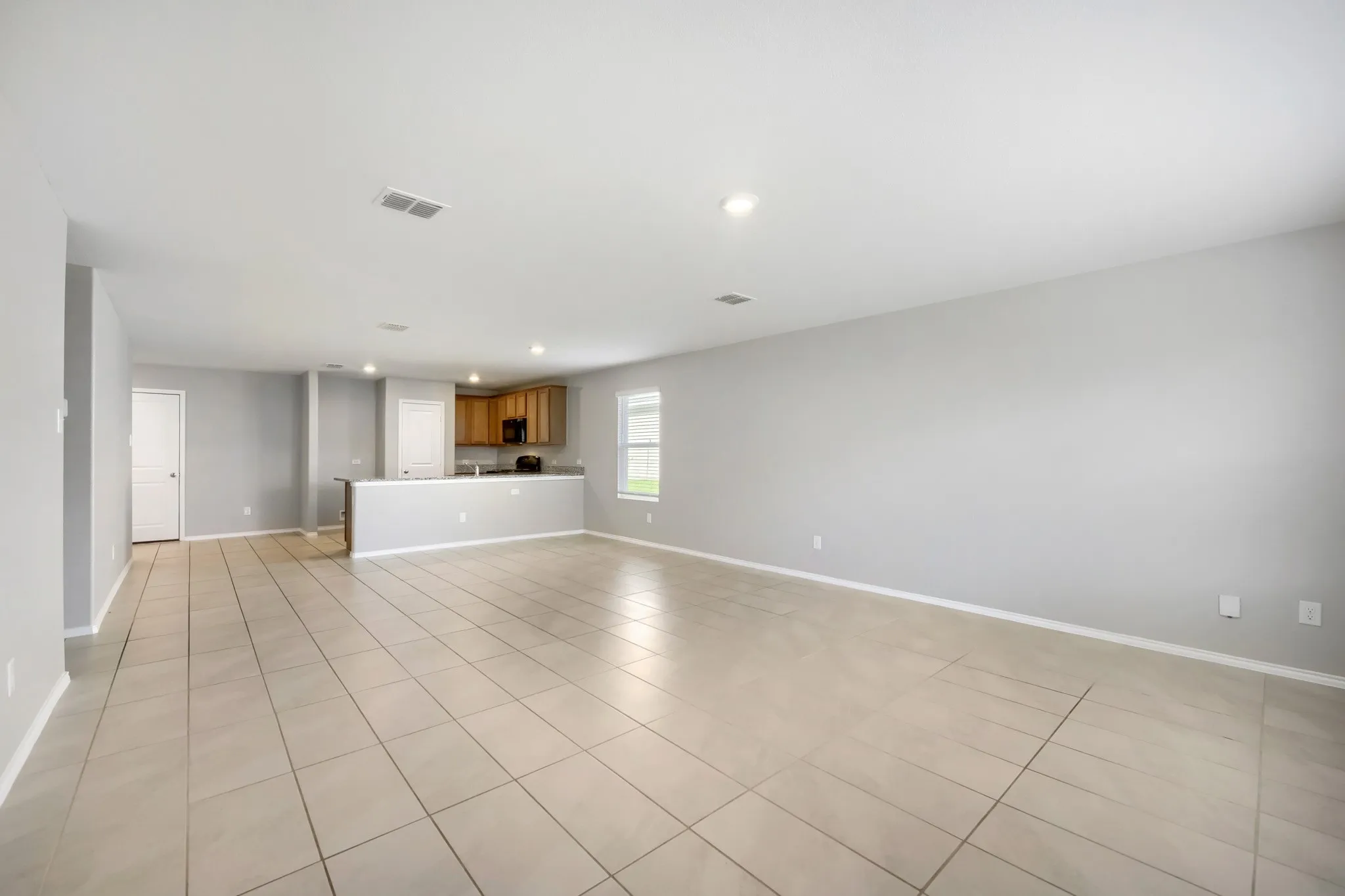 Single Family Residence For Sale in Tarrant County , 4052 Dublin Ridge Drive, Fort Worth, Texas 76036, 3 Bedroom, 2 Bathroom, 2 Garage spaces, 1,464 Sqft, built in 2023, mls#21364459, Real Estate Agent in Fort Worth, Homes For Sale in Tarrant county, Homes For Sale in Fort Worth, Realtor in Fort Worth Texas, Real Estate Brokerage Independent Realty Texas, Luminita Cordes Realtor