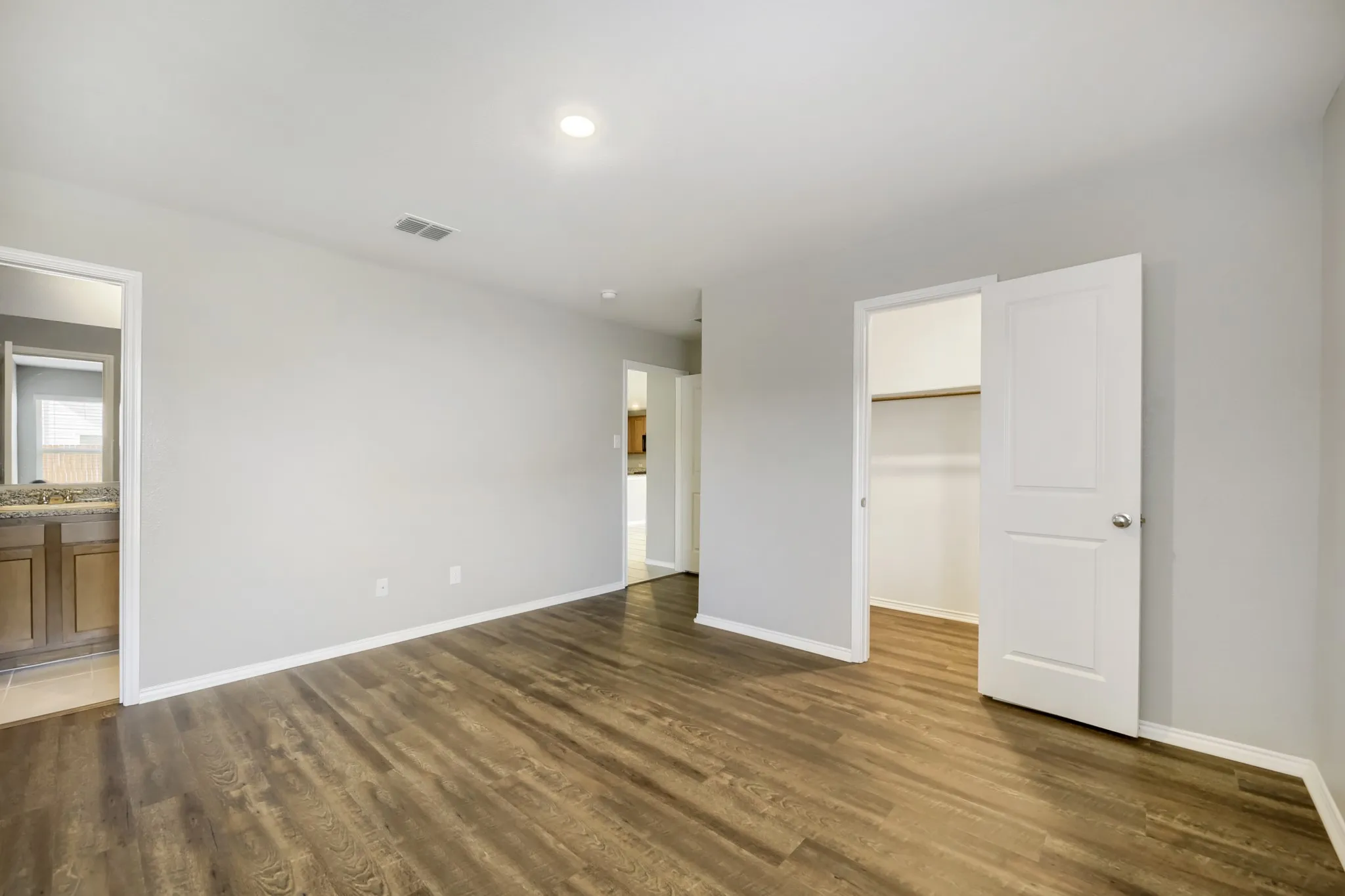 Single Family Residence For Sale in Tarrant County , 4052 Dublin Ridge Drive, Fort Worth, Texas 76036, 3 Bedroom, 2 Bathroom, 2 Garage spaces, 1,464 Sqft, built in 2023, mls#21364459, Real Estate Agent in Fort Worth, Homes For Sale in Tarrant county, Homes For Sale in Fort Worth, Realtor in Fort Worth Texas, Real Estate Brokerage Independent Realty Texas, Luminita Cordes Realtor