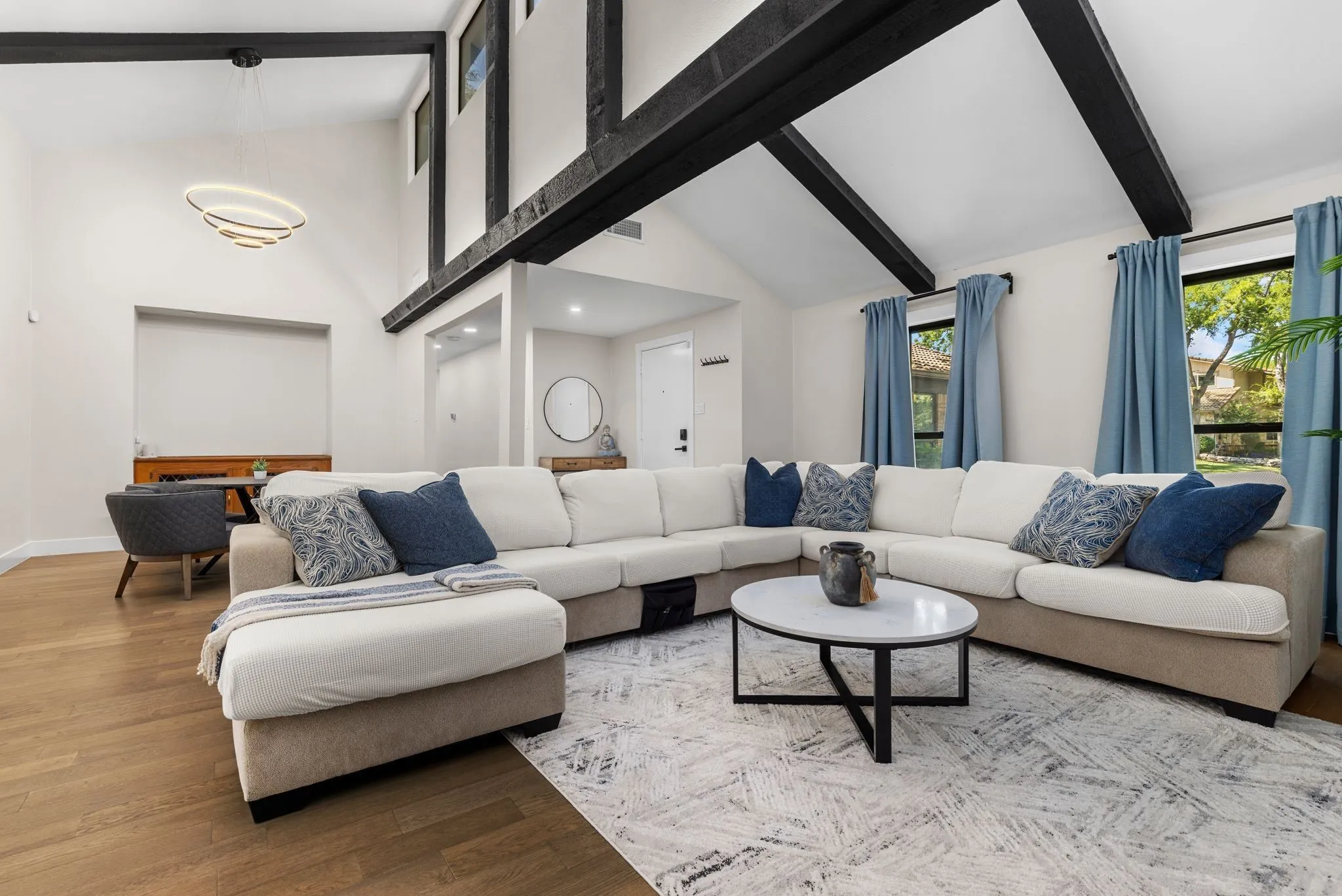 Single Family Residence For Sale in Tarrant County , 1100 Wayland Drive, Arlington, Texas 76012, 4 Bedroom, 3 Bathroom, 2 Garage spaces, 2,158 Sqft, built in 1976, mls#21369503, Real Estate Agent in Arlington, Homes For Sale in Tarrant county, Homes For Sale in Arlington, Realtor in Arlington Texas, Real Estate Brokerage Independent Realty Texas, Luminita Cordes Realtor