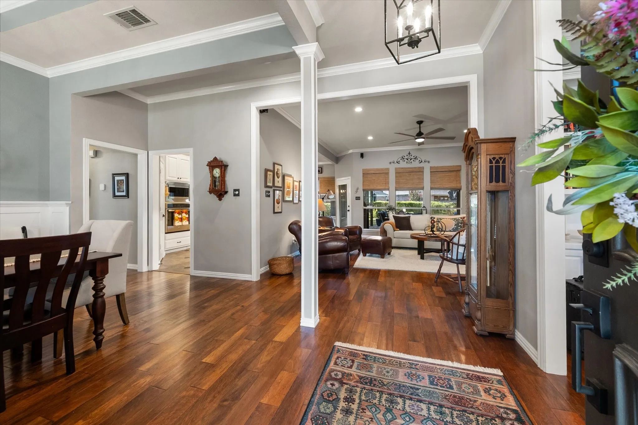 Single Family Residence For Sale in Tarrant County , 6 Inverness Court, Mansfield, Texas 76063, 3 Bedroom, 2 Bathroom, 2 Garage spaces, 2,380 Sqft, built in 1995, mls#21367971, Real Estate Agent in Mansfield, Homes For Sale in Tarrant county, Homes For Sale in Mansfield, Realtor in Mansfield Texas, Real Estate Brokerage Independent Realty Texas, Luminita Cordes Realtor