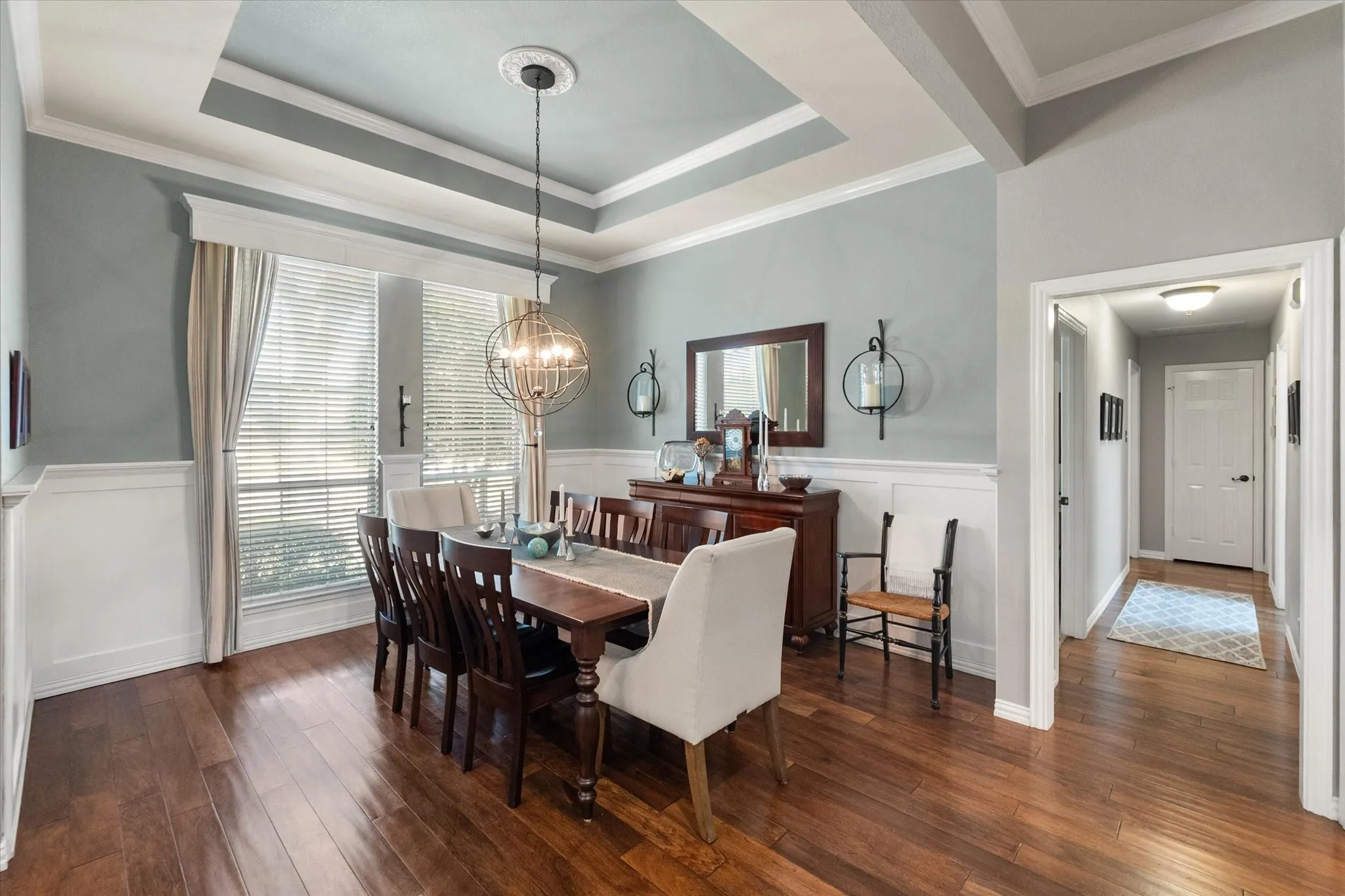 Single Family Residence For Sale in Tarrant County , 6 Inverness Court, Mansfield, Texas 76063, 3 Bedroom, 2 Bathroom, 2 Garage spaces, 2,380 Sqft, built in 1995, mls#21367971, Real Estate Agent in Mansfield, Homes For Sale in Tarrant county, Homes For Sale in Mansfield, Realtor in Mansfield Texas, Real Estate Brokerage Independent Realty Texas, Luminita Cordes Realtor