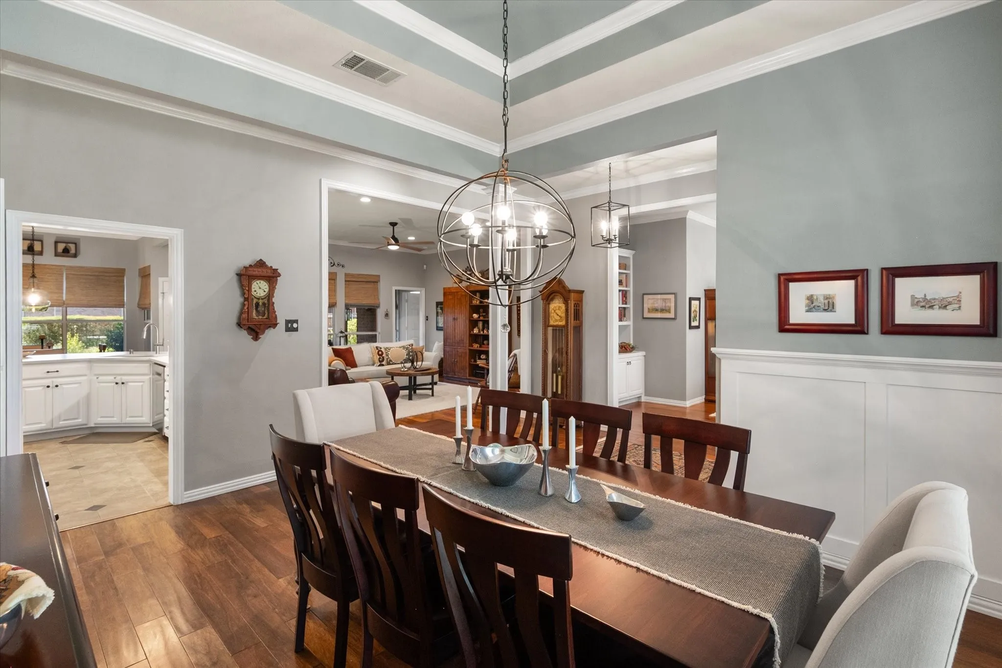 Single Family Residence For Sale in Tarrant County , 6 Inverness Court, Mansfield, Texas 76063, 3 Bedroom, 2 Bathroom, 2 Garage spaces, 2,380 Sqft, built in 1995, mls#21367971, Real Estate Agent in Mansfield, Homes For Sale in Tarrant county, Homes For Sale in Mansfield, Realtor in Mansfield Texas, Real Estate Brokerage Independent Realty Texas, Luminita Cordes Realtor