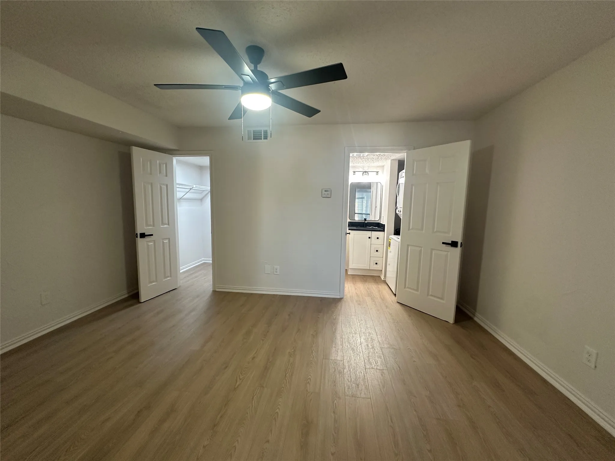Condominium For Rent in Tarrant County , 2305 Basil Drive D108, Arlington, Texas 76006, 1 Bedroom, 1 Bathroom, Garage spaces, 662 Sqft, built in 1981, mls#21369053, Real Estate Agent in Arlington, Homes For Rent in Tarrant county, Homes For Rent in Arlington, Realtor in Arlington Texas, Real Estate Brokerage Independent Realty Texas, Luminita Cordes Realtor