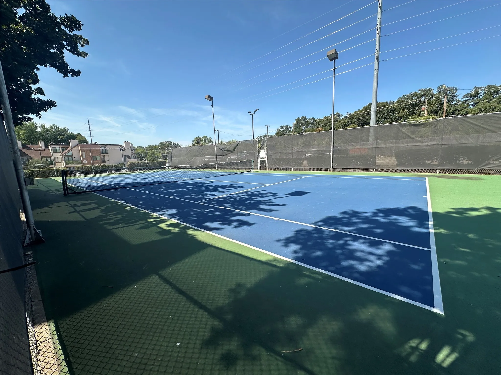 Condominium For Rent in Tarrant County , 2305 Basil Drive D108, Arlington, Texas 76006, 1 Bedroom, 1 Bathroom, Garage spaces, 662 Sqft, built in 1981, mls#21369053, Real Estate Agent in Arlington, Homes For Rent in Tarrant county, Homes For Rent in Arlington, Realtor in Arlington Texas, Real Estate Brokerage Independent Realty Texas, Luminita Cordes Realtor