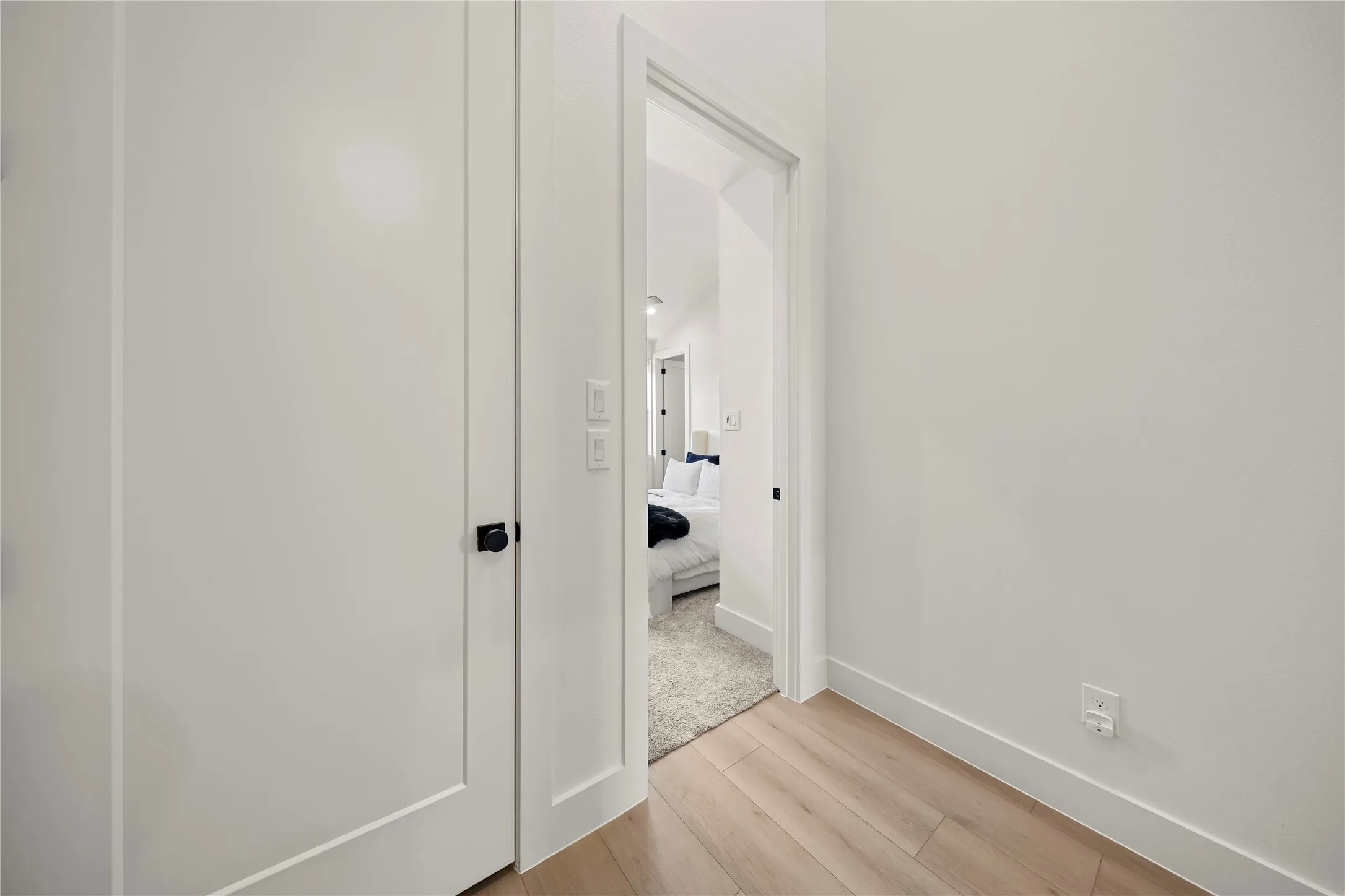 Condominium For Sale in Dallas County , 2166 Lovedale Avenue 102, Dallas, Texas 75235, 2 Bedroom, 3 Bathroom, 2 Garage spaces, 1,591 Sqft, built in 2023, mls#21369087, Real Estate Agent in Dallas, Homes For Sale in Dallas county, Homes For Sale in Dallas, Realtor in Dallas Texas, Real Estate Brokerage Independent Realty Texas, Luminita Cordes Realtor