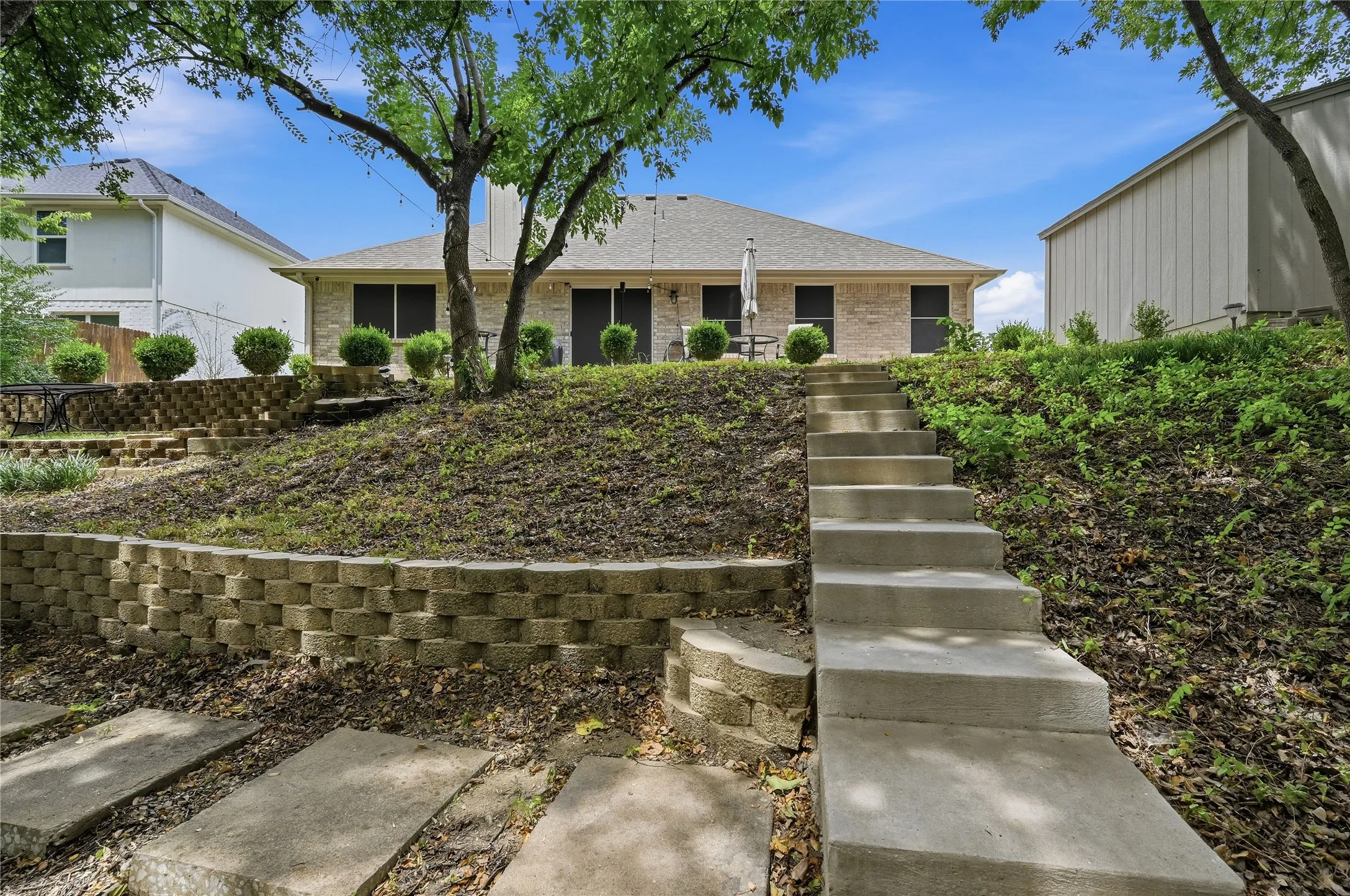 Single Family Residence For Sale in Grayson County , 1601 Creekside, Sherman, Texas 75092, 3 Bedroom, 2 Bathroom, 2 Garage spaces, 1,595 Sqft, built in 2003, mls#21368319, Real Estate Agent in Sherman, Homes For Sale in Grayson county, Homes For Sale in Sherman, Realtor in Sherman Texas, Real Estate Brokerage Independent Realty Texas, Luminita Cordes Realtor