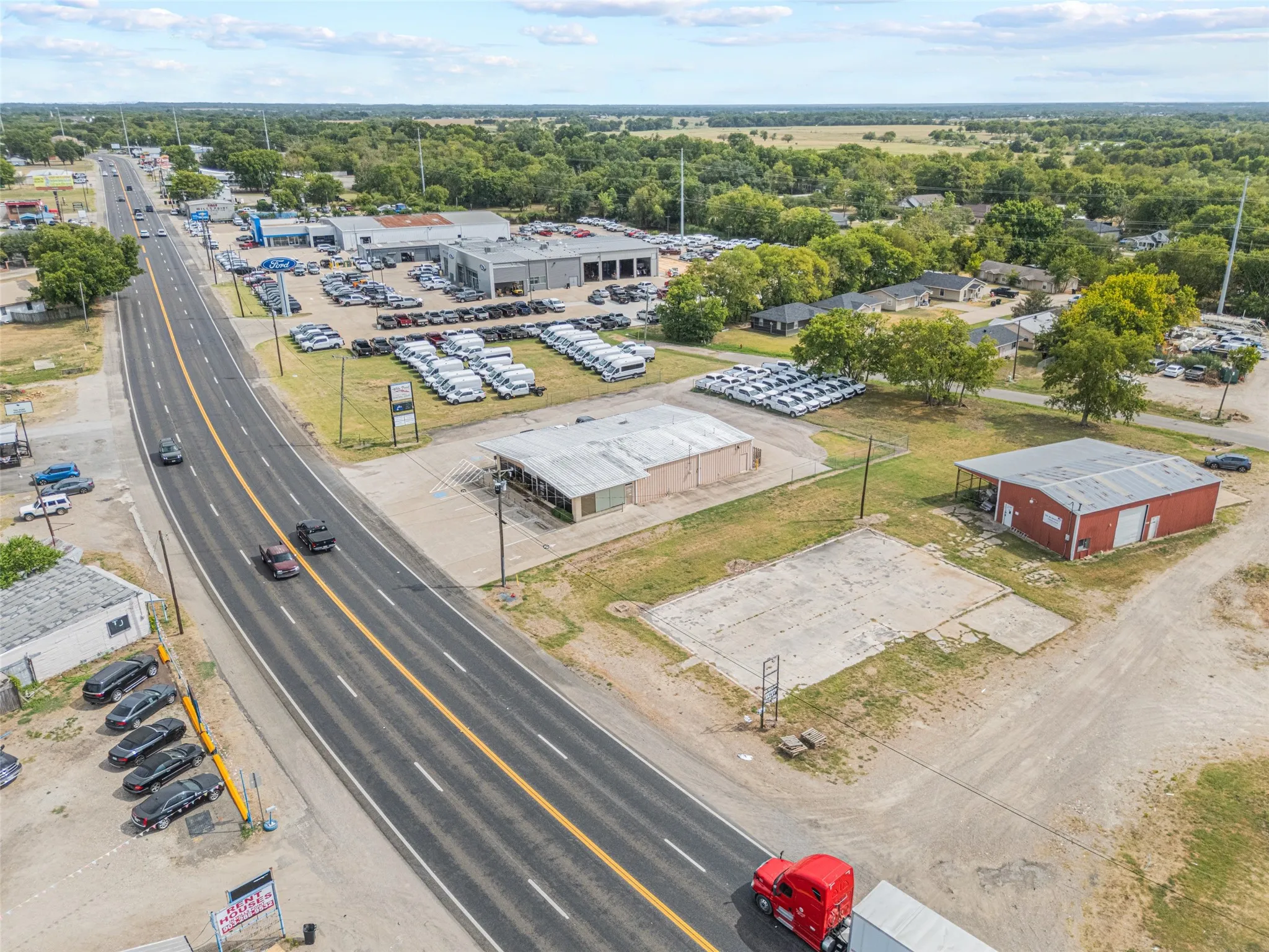 Retail For Sale in Van Zandt County , 514 Houston Street, Wills Point, Texas 75169, 0, 0, Garage spaces, 0 Sqft, built in 2000, mls#21368465, Real Estate Agent in Wills Point, Homes For Sale in Van Zandt county, Homes For Sale in Wills Point, Realtor in Wills Point Texas, Real Estate Brokerage Independent Realty Texas, Luminita Cordes Realtor