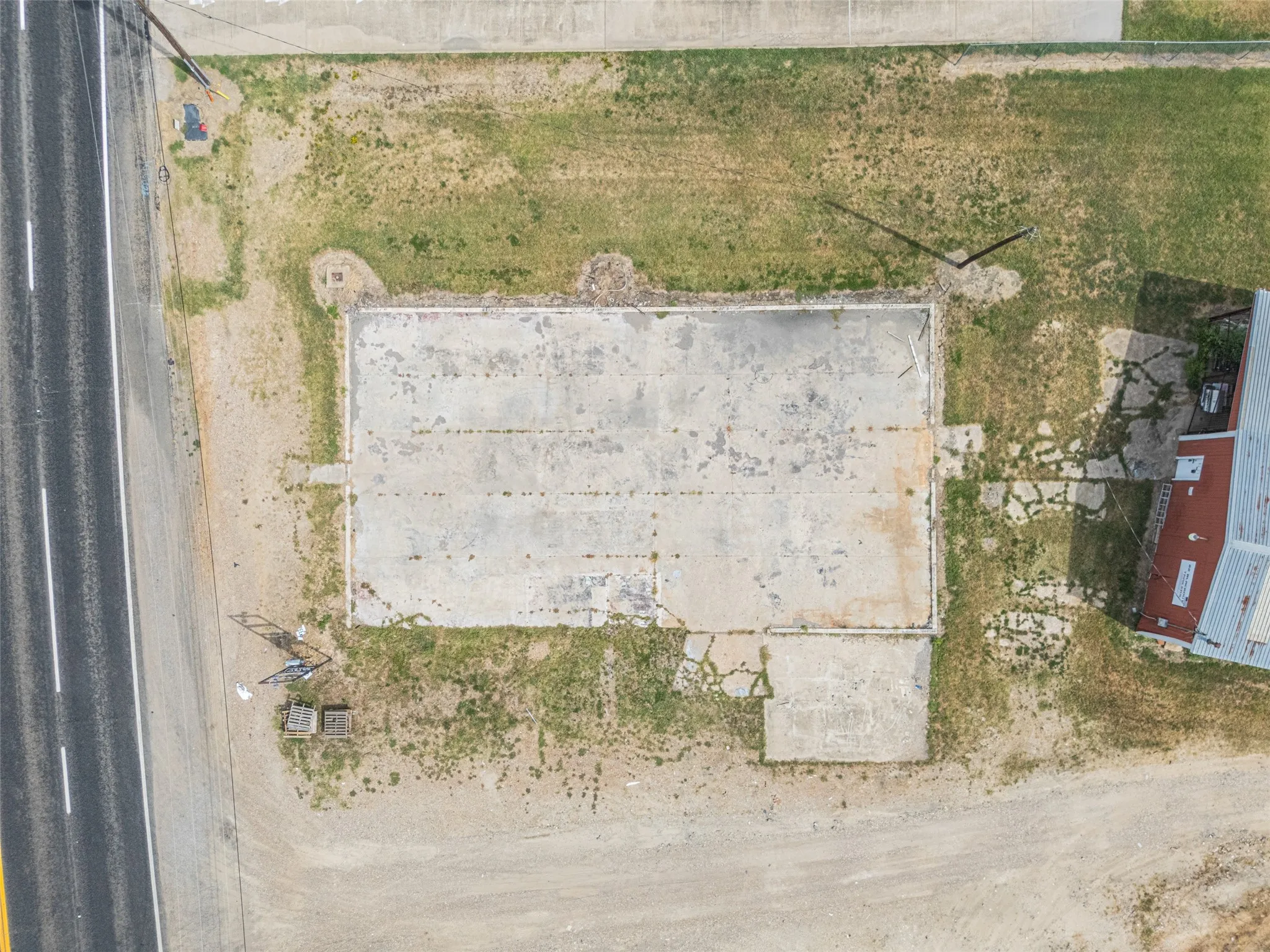 Retail For Sale in Van Zandt County , 514 Houston Street, Wills Point, Texas 75169, 0, 0, Garage spaces, 0 Sqft, built in 2000, mls#21368465, Real Estate Agent in Wills Point, Homes For Sale in Van Zandt county, Homes For Sale in Wills Point, Realtor in Wills Point Texas, Real Estate Brokerage Independent Realty Texas, Luminita Cordes Realtor