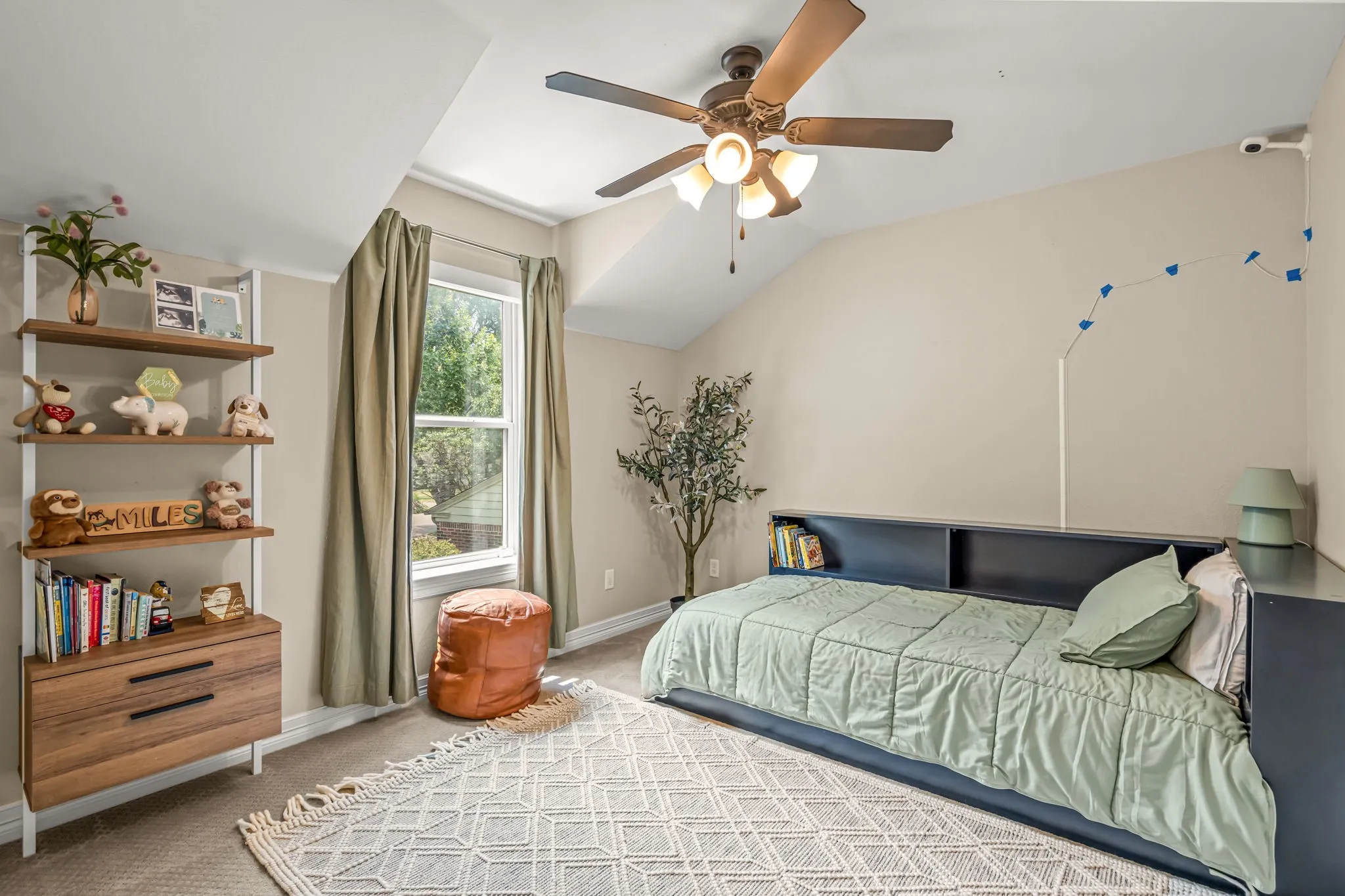 Single Family Residence For Sale in Tarrant County , 6324 Darwood Avenue, Fort Worth, Texas 76116, 4 Bedroom, 3 Bathroom, 2 Garage spaces, 2,504 Sqft, built in 1942, mls#21369253, Real Estate Agent in Fort Worth, Homes For Sale in Tarrant county, Homes For Sale in Fort Worth, Realtor in Fort Worth Texas, Real Estate Brokerage Independent Realty Texas, Luminita Cordes Realtor