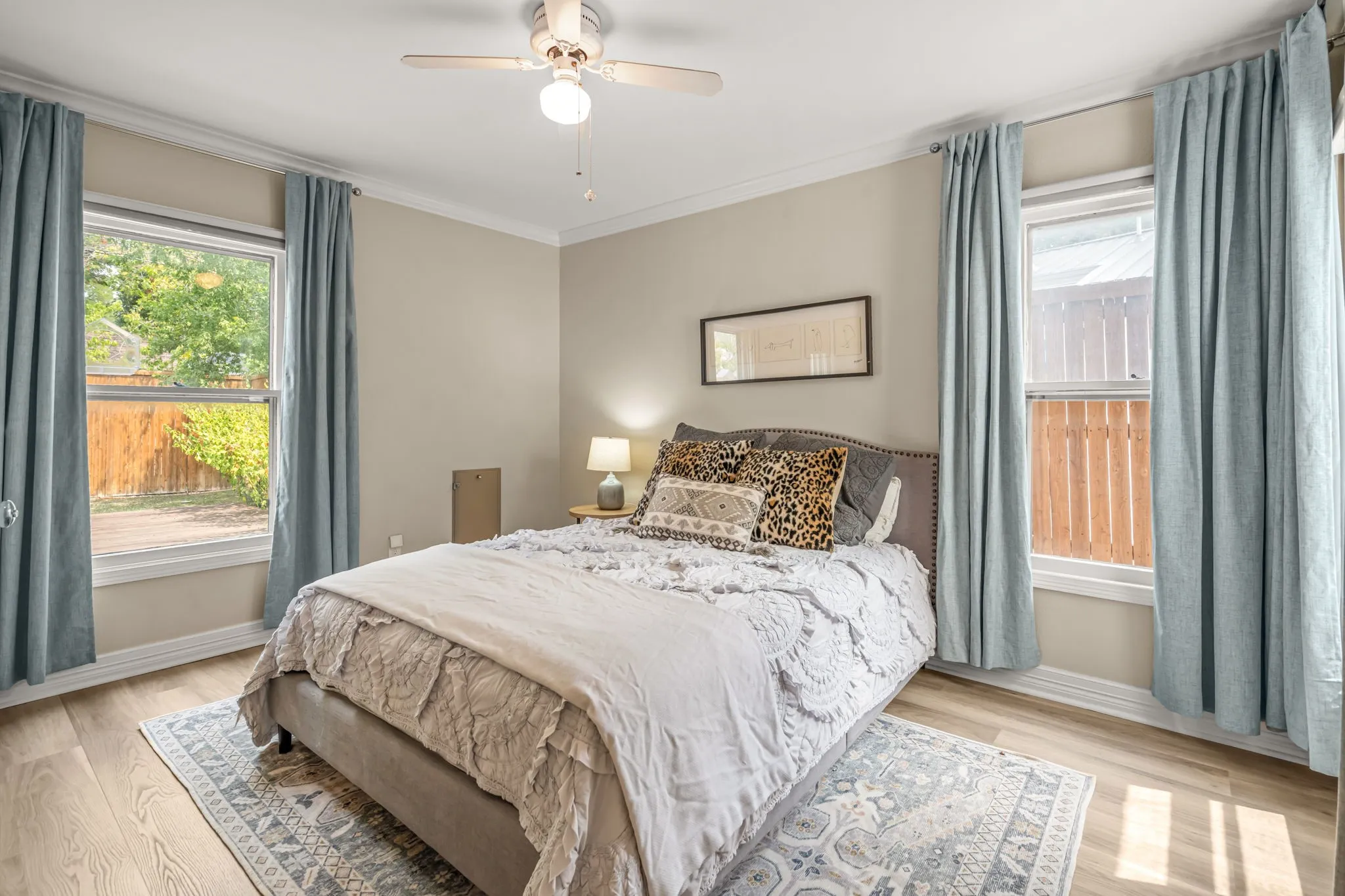 Single Family Residence For Sale in Tarrant County , 6324 Darwood Avenue, Fort Worth, Texas 76116, 4 Bedroom, 3 Bathroom, 2 Garage spaces, 2,504 Sqft, built in 1942, mls#21369253, Real Estate Agent in Fort Worth, Homes For Sale in Tarrant county, Homes For Sale in Fort Worth, Realtor in Fort Worth Texas, Real Estate Brokerage Independent Realty Texas, Luminita Cordes Realtor