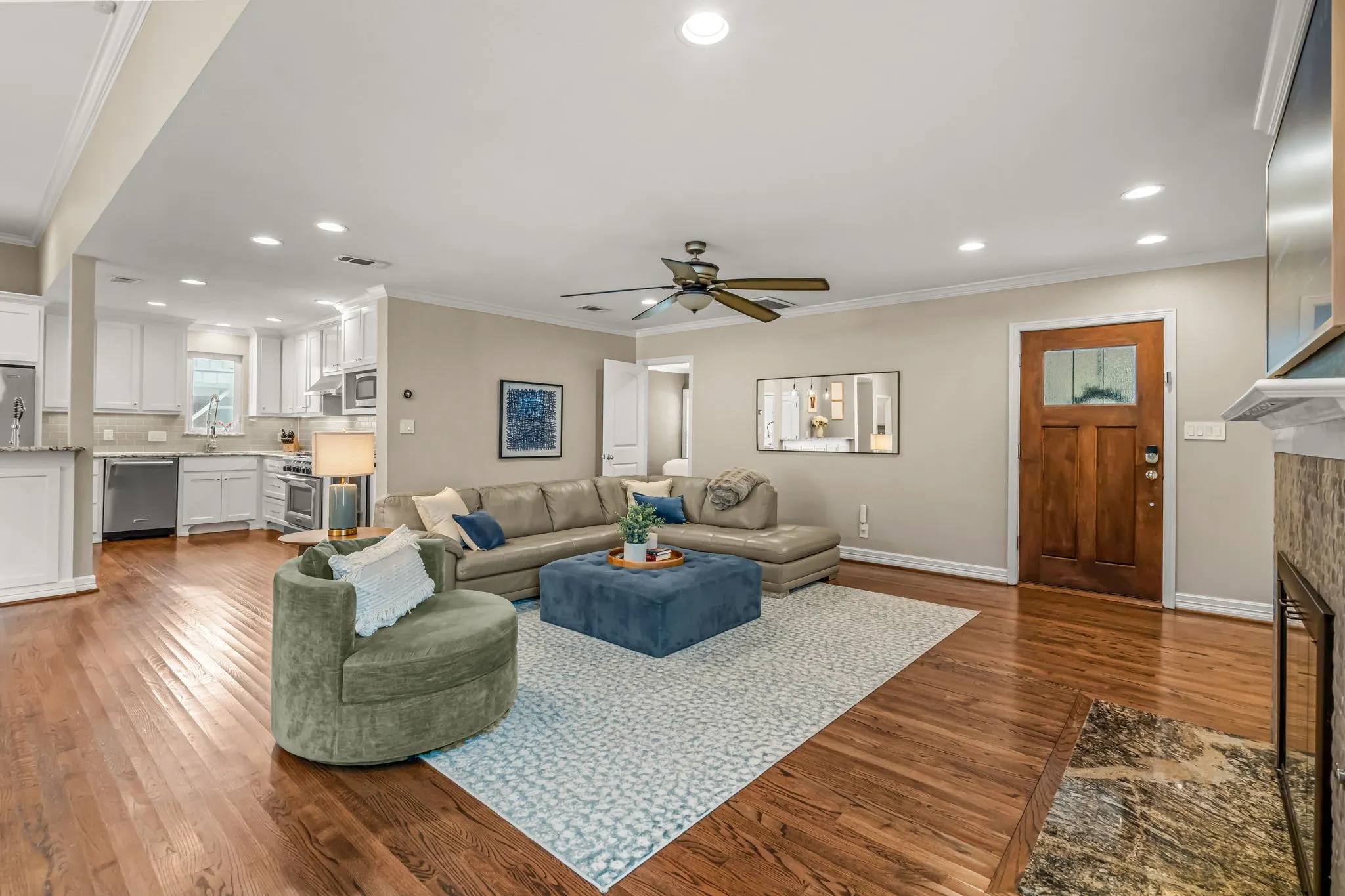 Single Family Residence For Sale in Tarrant County , 6324 Darwood Avenue, Fort Worth, Texas 76116, 4 Bedroom, 3 Bathroom, 2 Garage spaces, 2,504 Sqft, built in 1942, mls#21369253, Real Estate Agent in Fort Worth, Homes For Sale in Tarrant county, Homes For Sale in Fort Worth, Realtor in Fort Worth Texas, Real Estate Brokerage Independent Realty Texas, Luminita Cordes Realtor