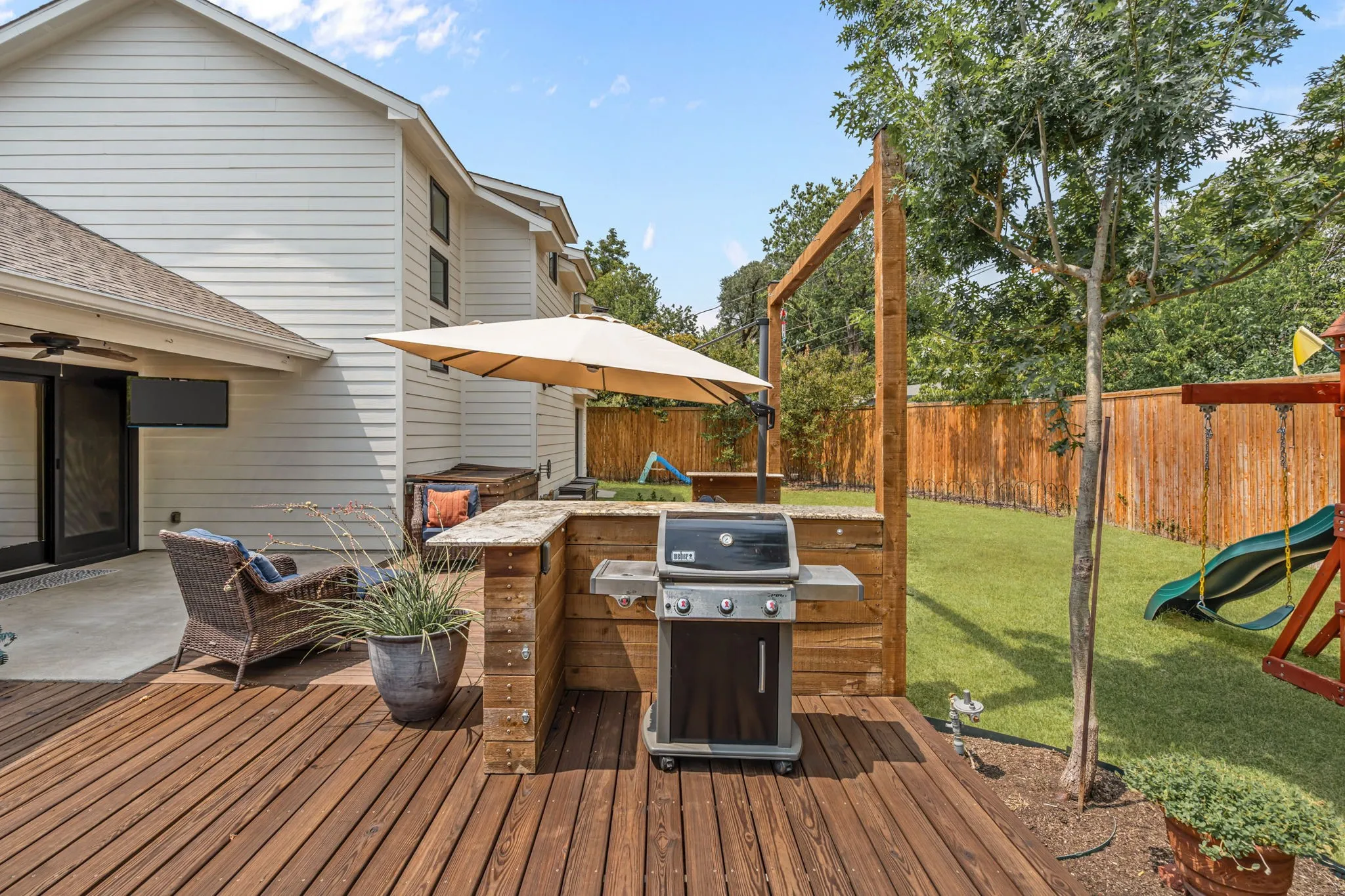 Single Family Residence For Sale in Tarrant County , 6324 Darwood Avenue, Fort Worth, Texas 76116, 4 Bedroom, 3 Bathroom, 2 Garage spaces, 2,504 Sqft, built in 1942, mls#21369253, Real Estate Agent in Fort Worth, Homes For Sale in Tarrant county, Homes For Sale in Fort Worth, Realtor in Fort Worth Texas, Real Estate Brokerage Independent Realty Texas, Luminita Cordes Realtor