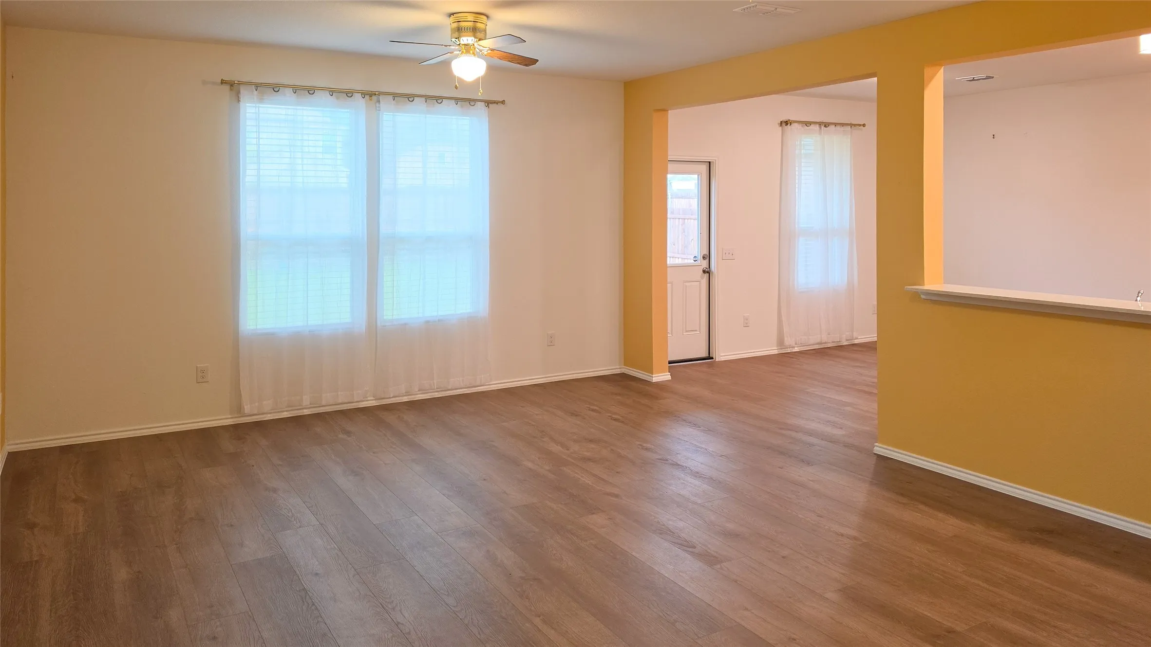 Single Family Residence For Rent in Collin County , 2421 Castlebar Drive, Princeton, Texas 75407, 4 Bedroom, 3 Bathroom, 2 Garage spaces, 1,895 Sqft, built in 2024, mls#21369544, Real Estate Agent in Princeton, Homes For Rent in Collin county, Homes For Rent in Princeton, Realtor in Princeton Texas, Real Estate Brokerage Independent Realty Texas, Luminita Cordes Realtor