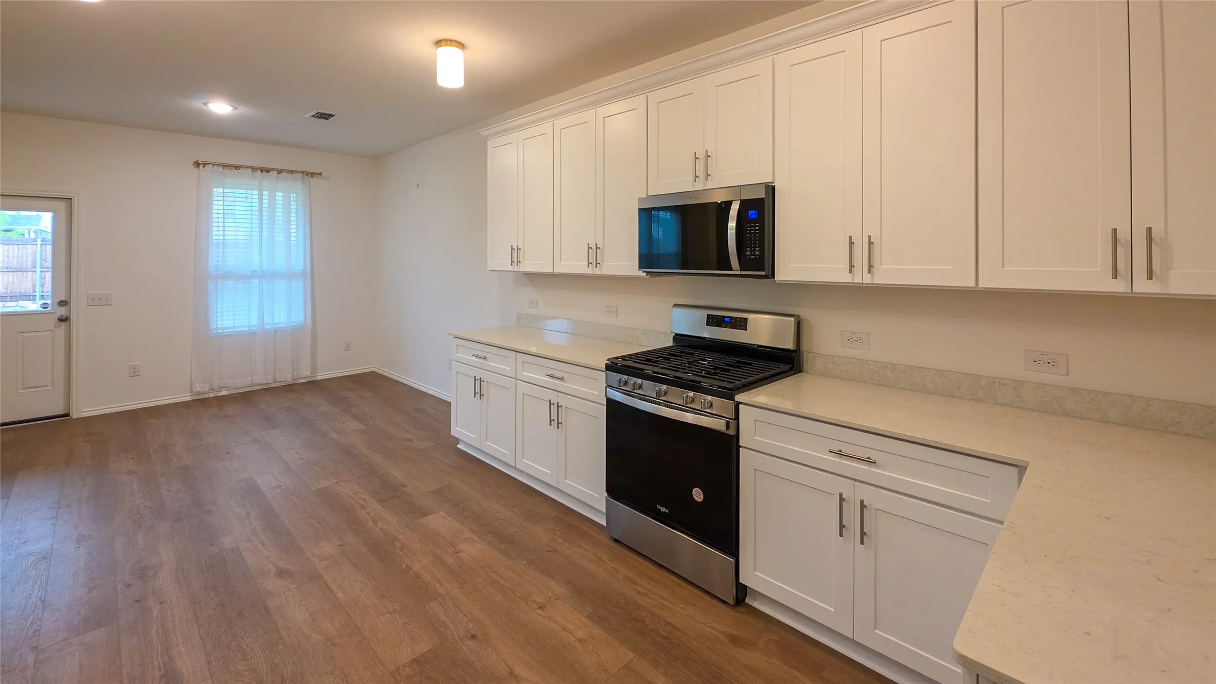 Single Family Residence For Rent in Collin County , 2421 Castlebar Drive, Princeton, Texas 75407, 4 Bedroom, 3 Bathroom, 2 Garage spaces, 1,895 Sqft, built in 2024, mls#21369544, Real Estate Agent in Princeton, Homes For Rent in Collin county, Homes For Rent in Princeton, Realtor in Princeton Texas, Real Estate Brokerage Independent Realty Texas, Luminita Cordes Realtor