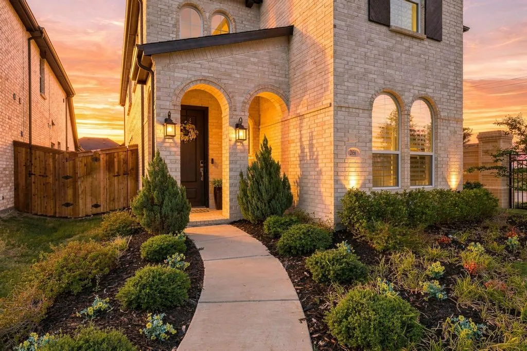 Single Family Residence For Sale in Collin County , 2856 Epping Way, Celina, Texas 75009, 4 Bedroom, 3 Bathroom, 2 Garage spaces, 2,441 Sqft, built in 2023, mls#21367623, Real Estate Agent in Celina, Homes For Sale in Collin county, Homes For Sale in Celina, Realtor in Celina Texas, Real Estate Brokerage Independent Realty Texas, Luminita Cordes Realtor
