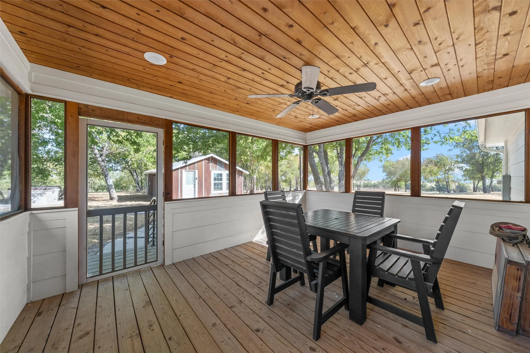 Single Family Residence For Sale in Mc Lennan County , 1488 Mcgary Road, Waco, Texas 76708, 3 Bedroom, 2 Bathroom, Garage spaces, 1,539 Sqft, built in 1960, mls#21369298, Real Estate Agent in Waco, Homes For Sale in Mc Lennan county, Homes For Sale in Waco, Realtor in Waco Texas, Real Estate Brokerage Independent Realty Texas, Luminita Cordes Realtor