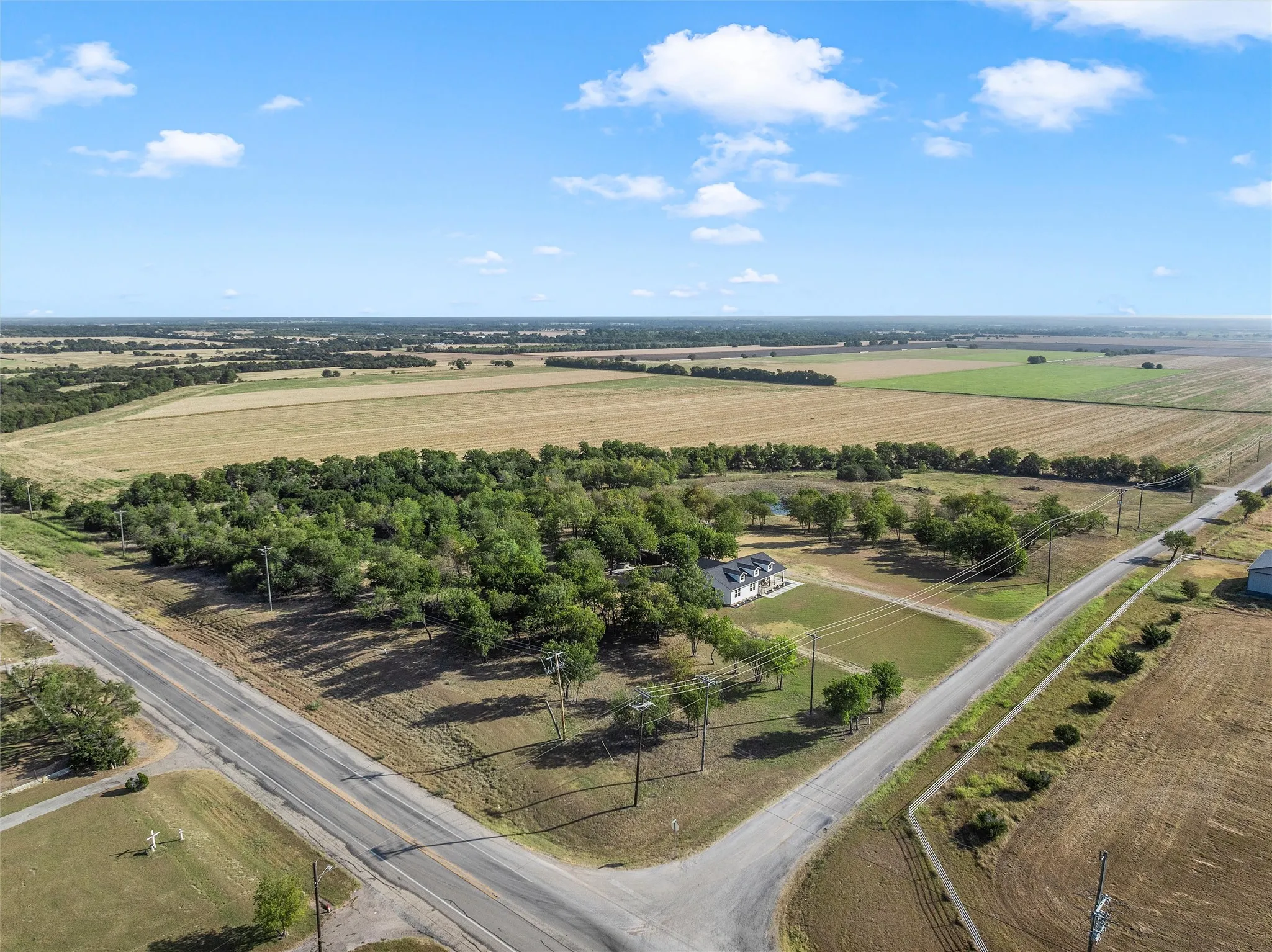 Single Family Residence For Sale in Mc Lennan County , 1488 Mcgary Road, Waco, Texas 76708, 3 Bedroom, 2 Bathroom, Garage spaces, 1,539 Sqft, built in 1960, mls#21369298, Real Estate Agent in Waco, Homes For Sale in Mc Lennan county, Homes For Sale in Waco, Realtor in Waco Texas, Real Estate Brokerage Independent Realty Texas, Luminita Cordes Realtor