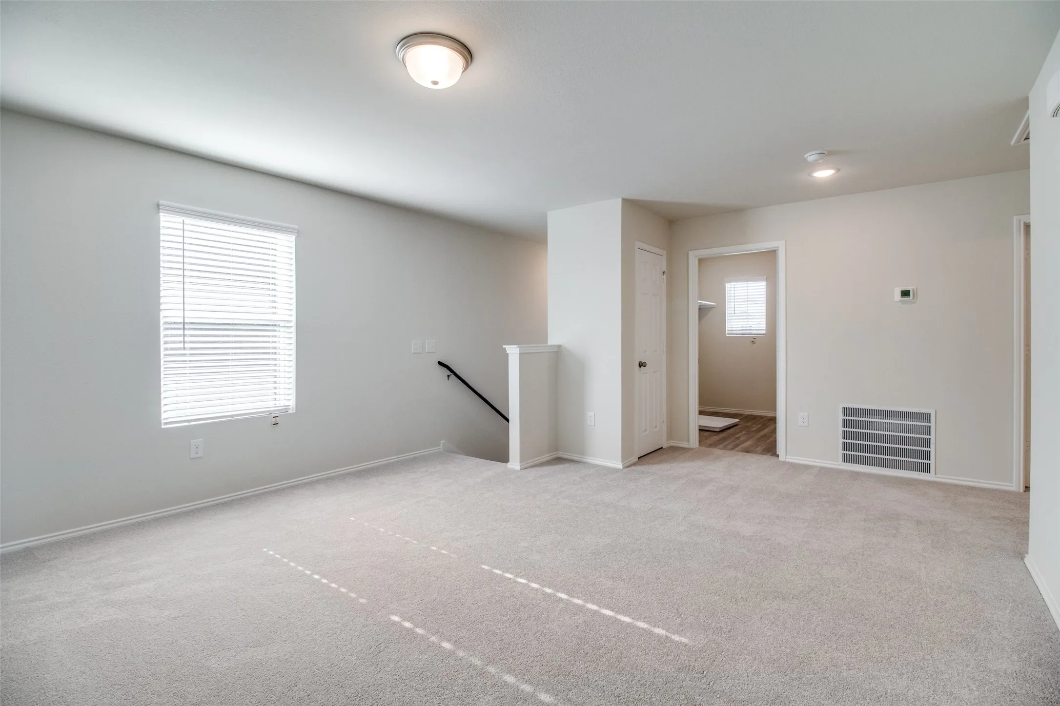 Single Family Residence For Rent in Grayson County , 337 Glenwick Lane, Van Alstyne, Texas 75495, 4 Bedroom, 3 Bathroom, 2 Garage spaces, 2,395 Sqft, built in 2022, mls#21367265, Real Estate Agent in Van Alstyne, Homes For Rent in Grayson county, Homes For Rent in Van Alstyne, Realtor in Van Alstyne Texas, Real Estate Brokerage Independent Realty Texas, Luminita Cordes Realtor