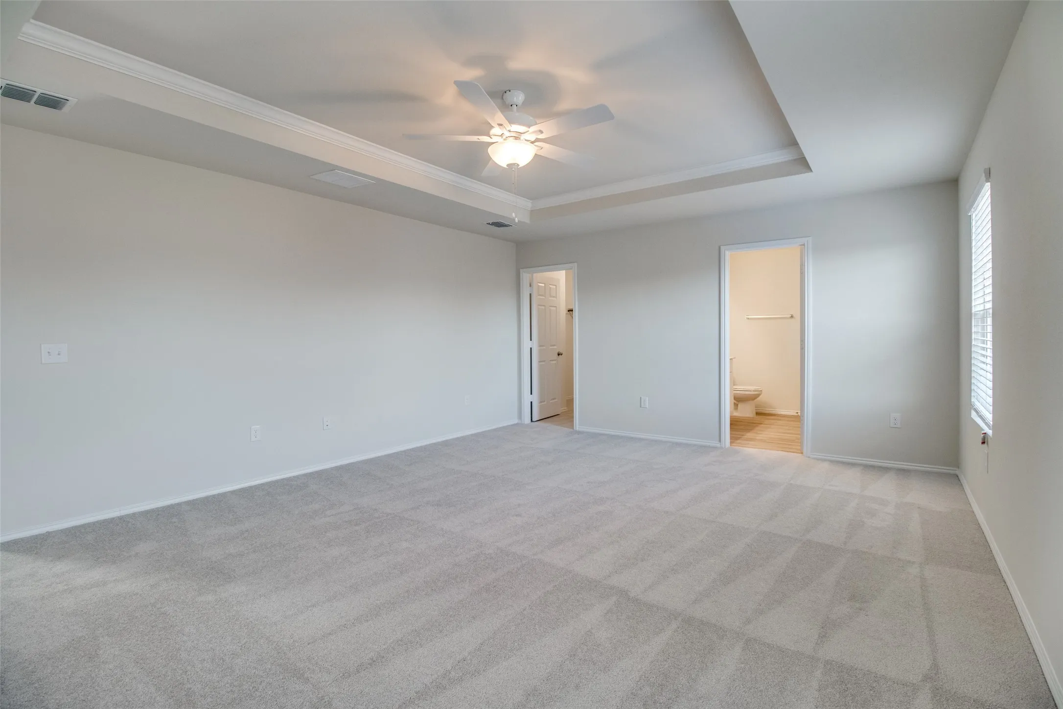Single Family Residence For Rent in Grayson County , 337 Glenwick Lane, Van Alstyne, Texas 75495, 4 Bedroom, 3 Bathroom, 2 Garage spaces, 2,395 Sqft, built in 2022, mls#21367265, Real Estate Agent in Van Alstyne, Homes For Rent in Grayson county, Homes For Rent in Van Alstyne, Realtor in Van Alstyne Texas, Real Estate Brokerage Independent Realty Texas, Luminita Cordes Realtor