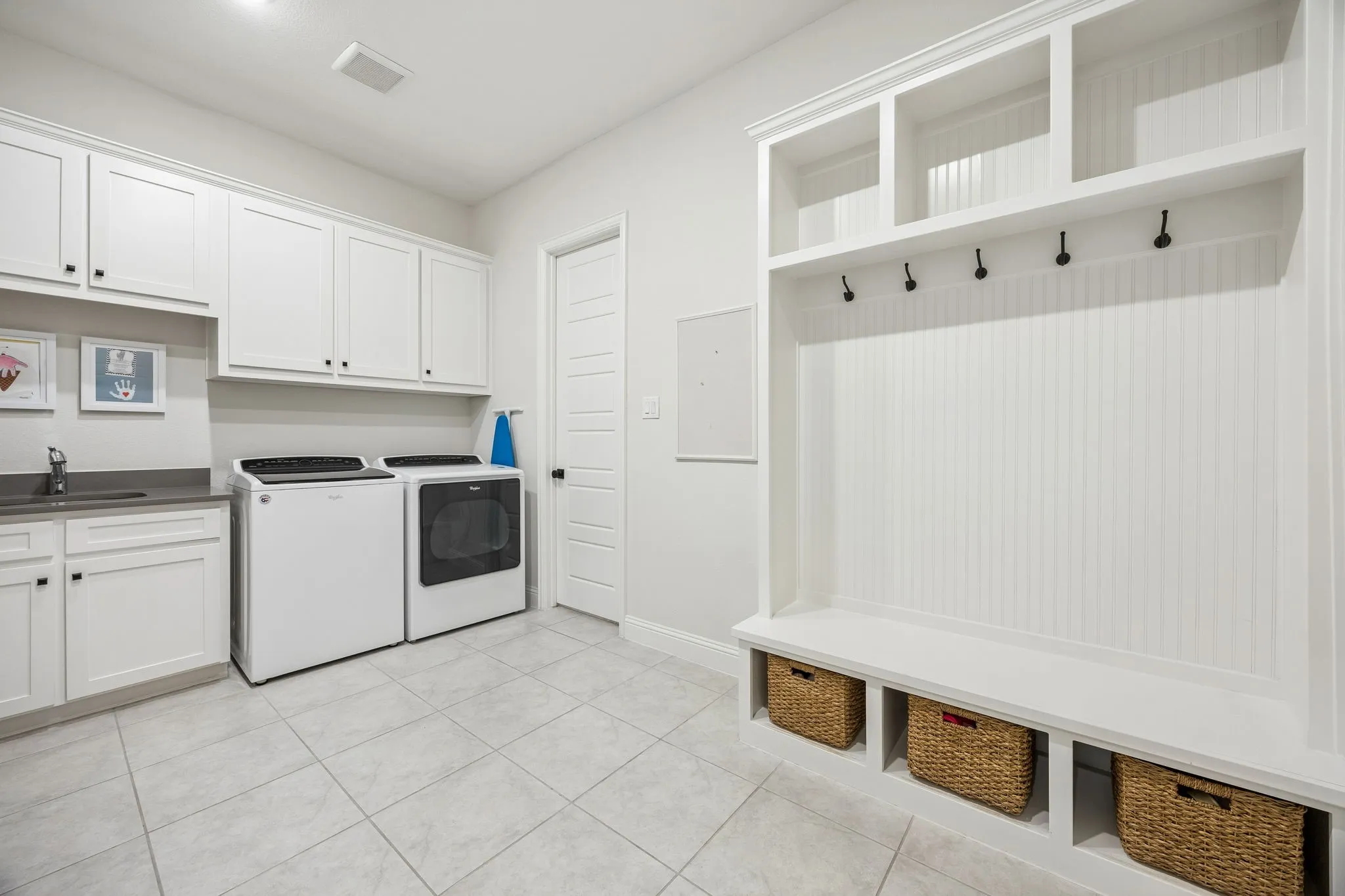 Single Family Residence For Sale in Collin County , 821 Wright Lane, Prosper, Texas 75078, 5 Bedroom, 7 Bathroom, 3 Garage spaces, 5,116 Sqft, built in 2020, mls#21368009, Real Estate Agent in Prosper, Homes For Sale in Collin county, Homes For Sale in Prosper, Realtor in Prosper Texas, Real Estate Brokerage Independent Realty Texas, Luminita Cordes Realtor