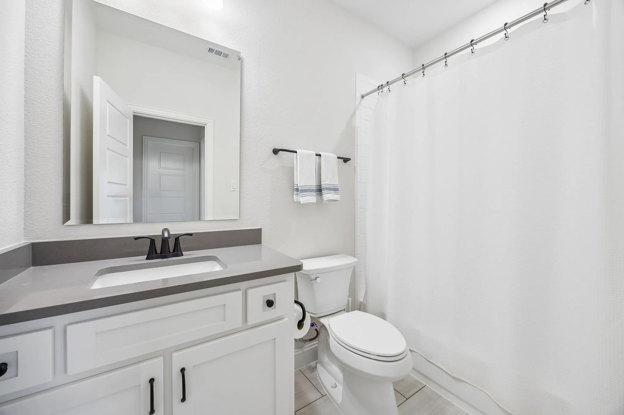 Single Family Residence For Sale in Collin County , 821 Wright Lane, Prosper, Texas 75078, 5 Bedroom, 7 Bathroom, 3 Garage spaces, 5,116 Sqft, built in 2020, mls#21368009, Real Estate Agent in Prosper, Homes For Sale in Collin county, Homes For Sale in Prosper, Realtor in Prosper Texas, Real Estate Brokerage Independent Realty Texas, Luminita Cordes Realtor