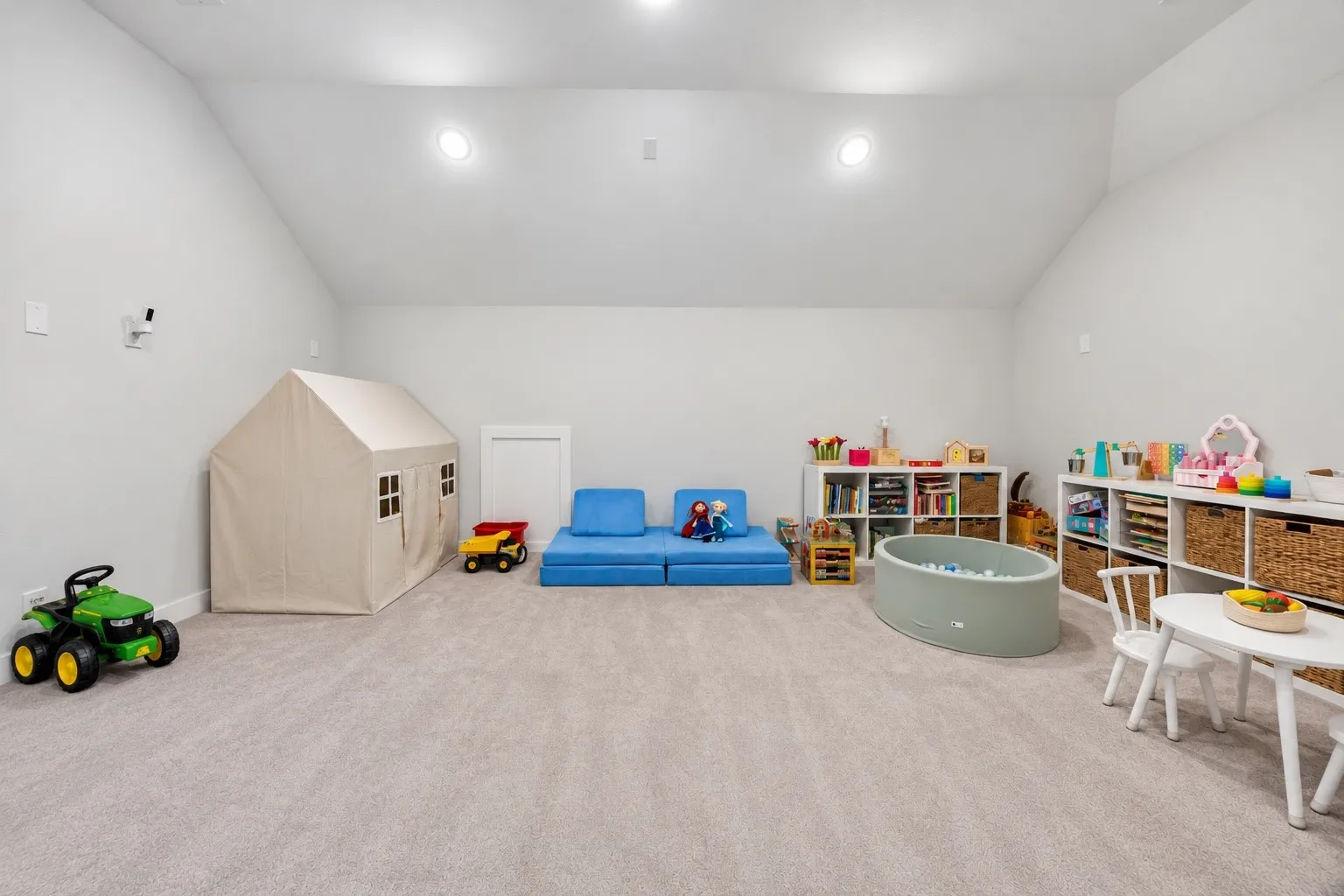Single Family Residence For Sale in Collin County , 821 Wright Lane, Prosper, Texas 75078, 5 Bedroom, 7 Bathroom, 3 Garage spaces, 5,116 Sqft, built in 2020, mls#21368009, Real Estate Agent in Prosper, Homes For Sale in Collin county, Homes For Sale in Prosper, Realtor in Prosper Texas, Real Estate Brokerage Independent Realty Texas, Luminita Cordes Realtor