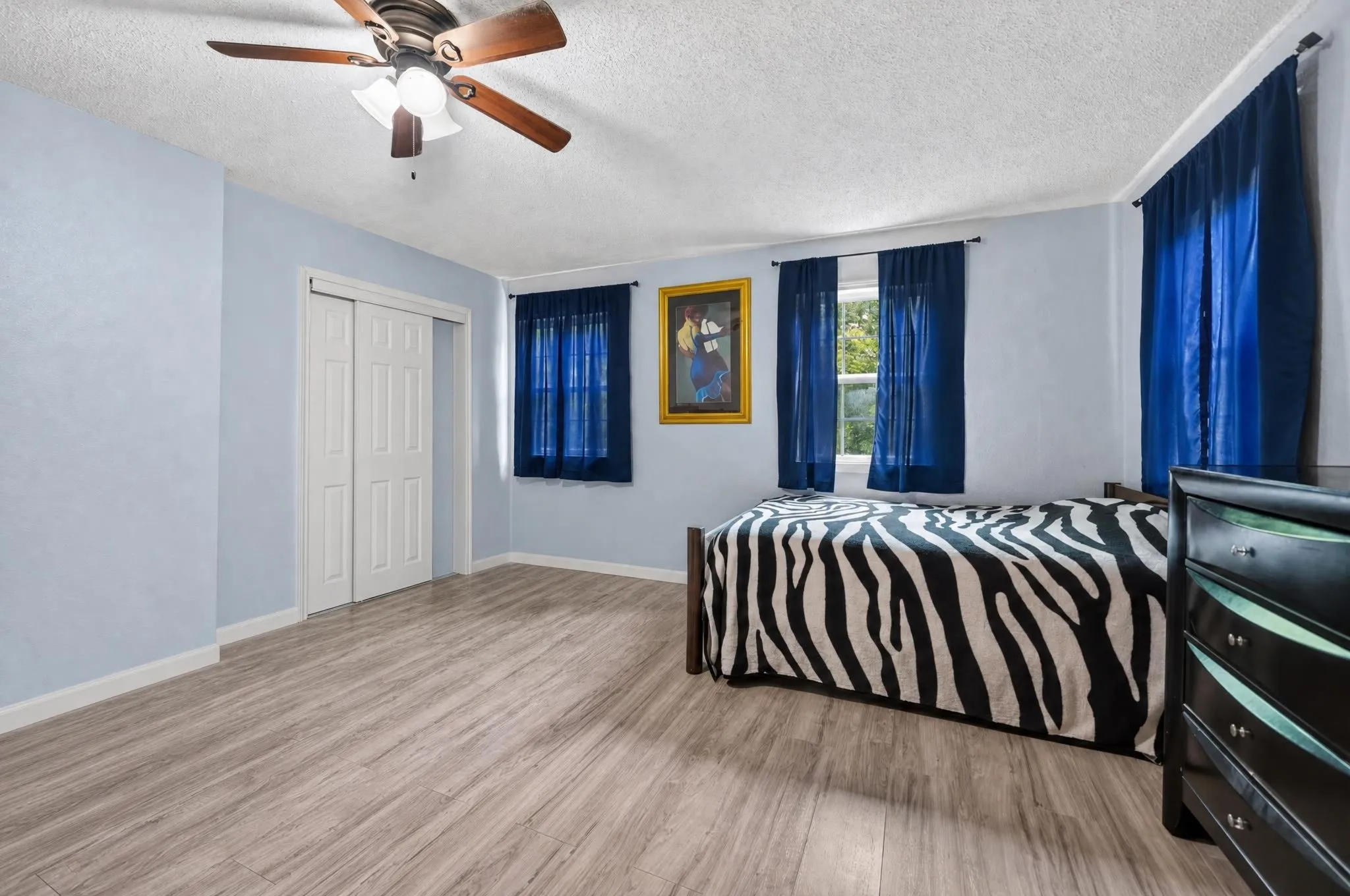 Single Family Residence For Sale in Hunt County , 505 S Manson Street, Wolfe City, Texas 75496, 4 Bedroom, 3 Bathroom, Garage spaces, 2,865 Sqft, built in 1945, mls#21369065, Real Estate Agent in Wolfe City, Homes For Sale in Hunt county, Homes For Sale in Wolfe City, Realtor in Wolfe City Texas, Real Estate Brokerage Independent Realty Texas, Luminita Cordes Realtor