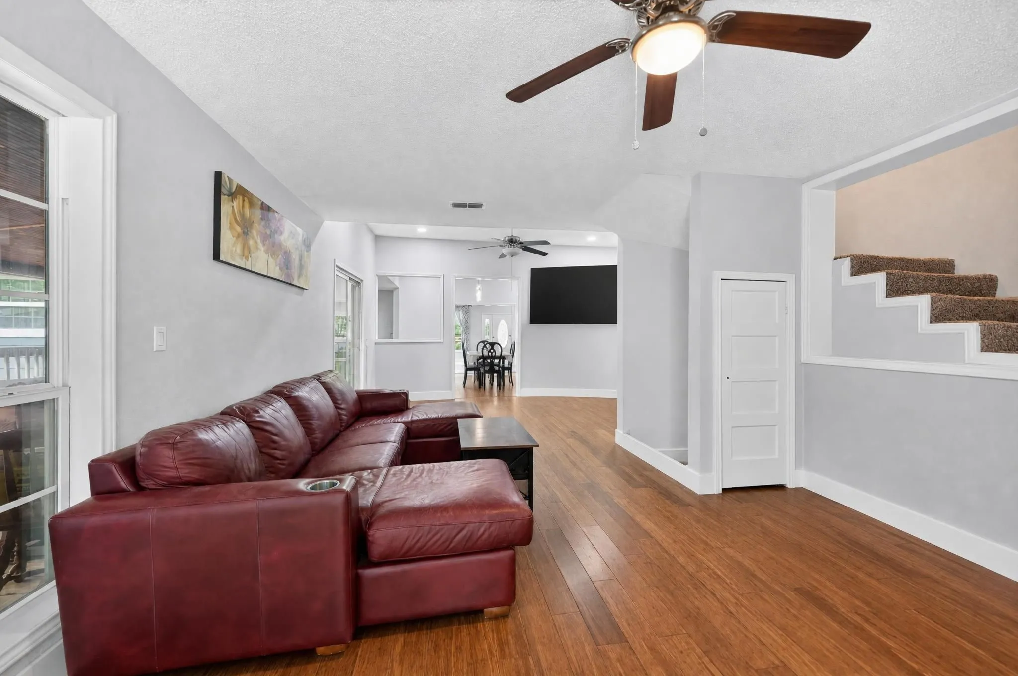 Single Family Residence For Sale in Hunt County , 505 S Manson Street, Wolfe City, Texas 75496, 4 Bedroom, 3 Bathroom, Garage spaces, 2,865 Sqft, built in 1945, mls#21369065, Real Estate Agent in Wolfe City, Homes For Sale in Hunt county, Homes For Sale in Wolfe City, Realtor in Wolfe City Texas, Real Estate Brokerage Independent Realty Texas, Luminita Cordes Realtor