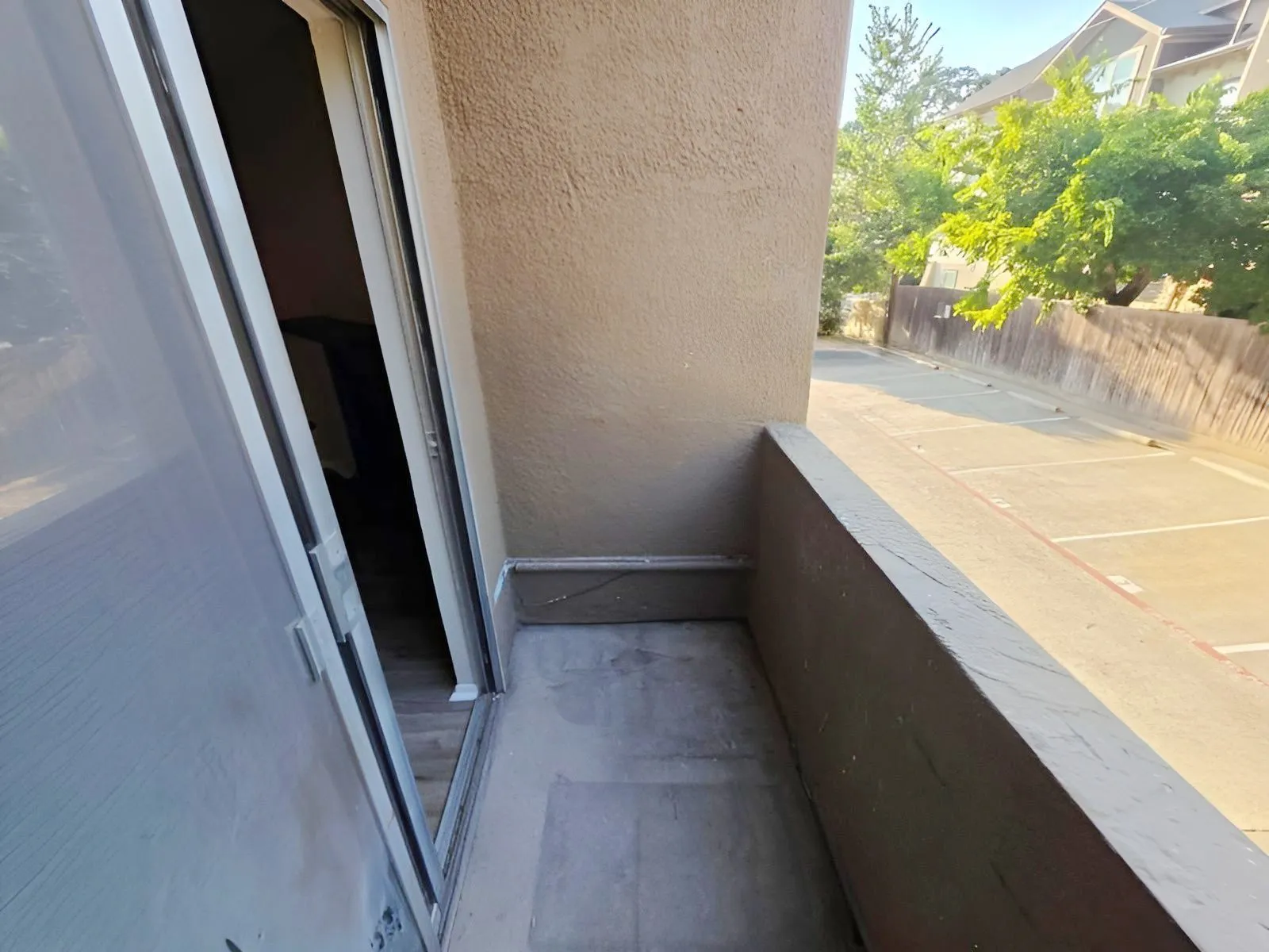 Condominium For Sale in Dallas County , 4044 Buena Vista Street 214, Dallas, Texas 75204, 1 Bedroom, 2 Bathroom, Garage spaces, 720 Sqft, built in 1972, mls#21369569, Real Estate Agent in Dallas, Homes For Sale in Dallas county, Homes For Sale in Dallas, Realtor in Dallas Texas, Real Estate Brokerage Independent Realty Texas, Luminita Cordes Realtor