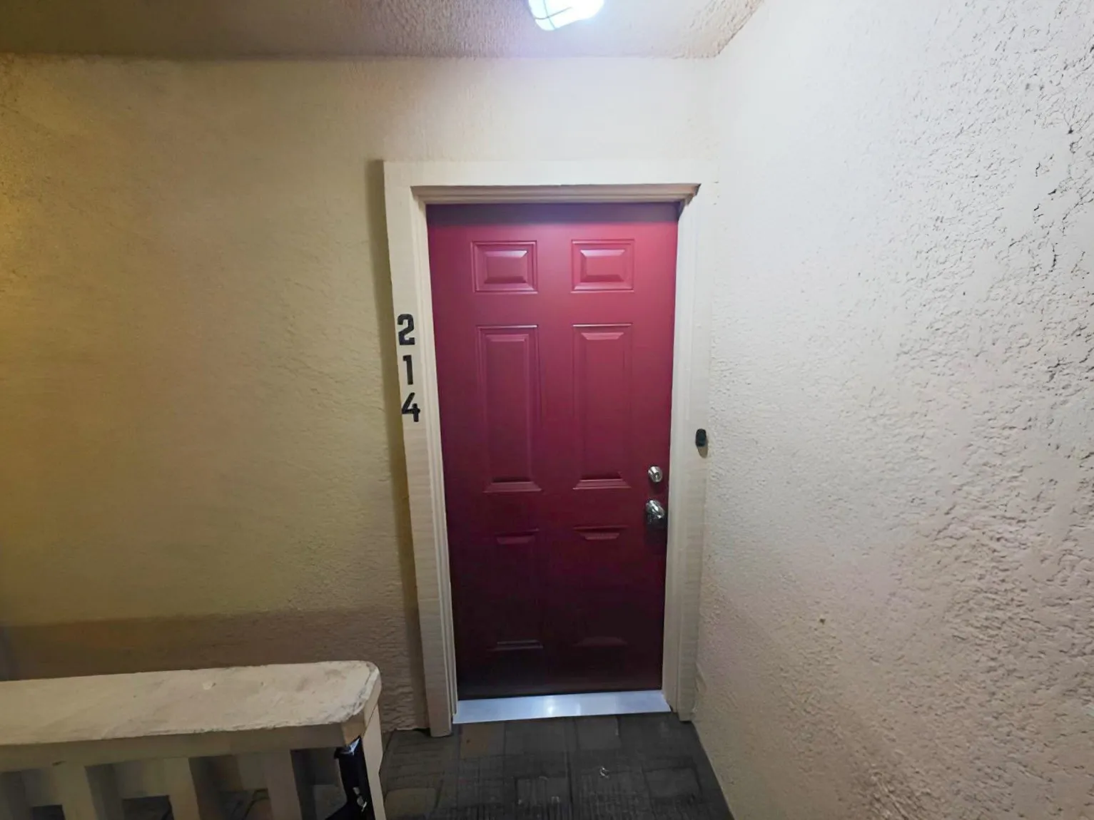 Condominium For Sale in Dallas County , 4044 Buena Vista Street 214, Dallas, Texas 75204, 1 Bedroom, 2 Bathroom, Garage spaces, 720 Sqft, built in 1972, mls#21369569, Real Estate Agent in Dallas, Homes For Sale in Dallas county, Homes For Sale in Dallas, Realtor in Dallas Texas, Real Estate Brokerage Independent Realty Texas, Luminita Cordes Realtor