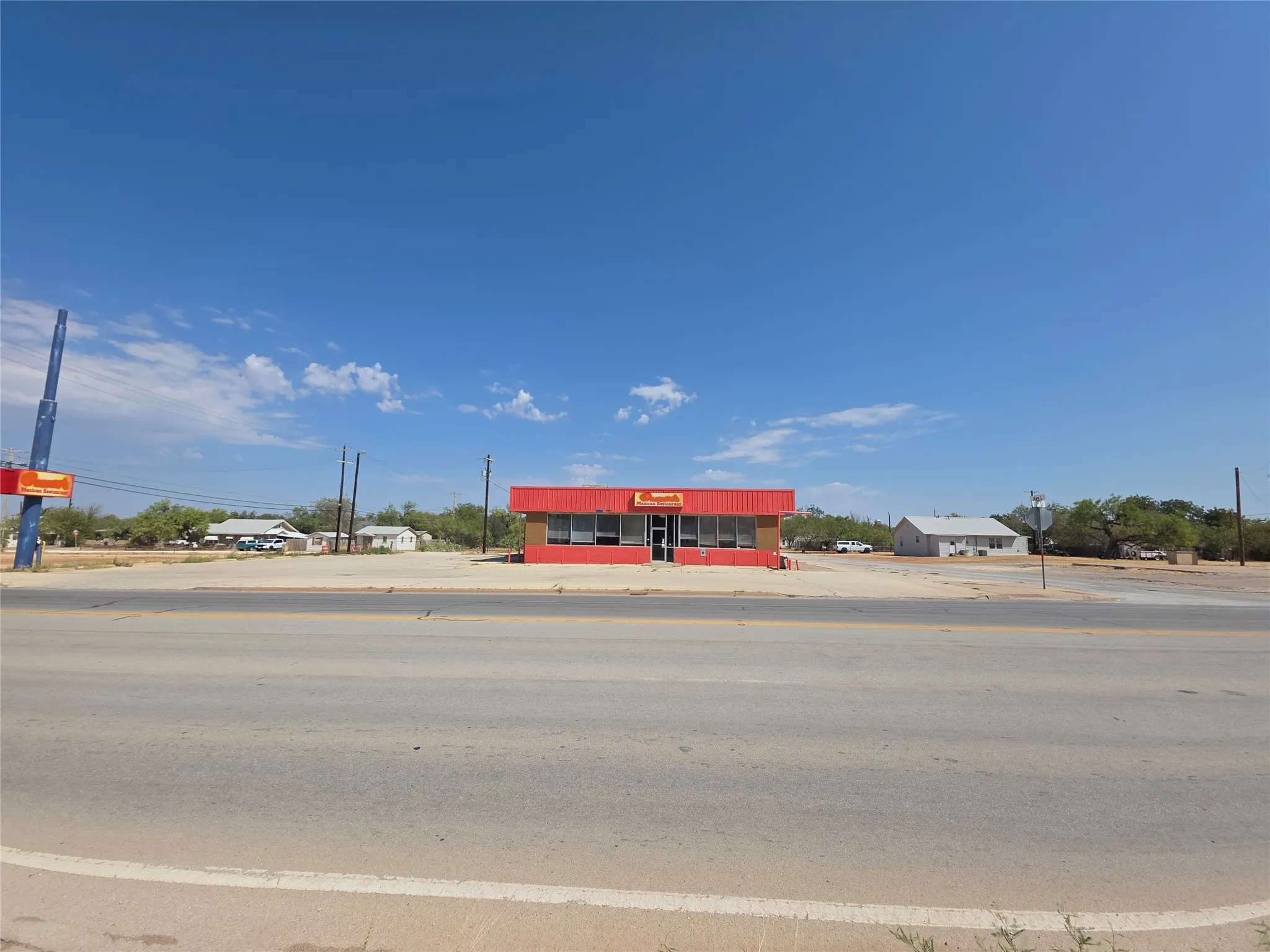 Retail For Sale in Jones County , 1302 17th Street, Anson, Texas 79501, 0, 0, Garage spaces, 0 Sqft, built in 1970, mls#21369565, Real Estate Agent in Anson, Homes For Sale in Jones county, Homes For Sale in Anson, Realtor in Anson Texas, Real Estate Brokerage Independent Realty Texas, Luminita Cordes Realtor