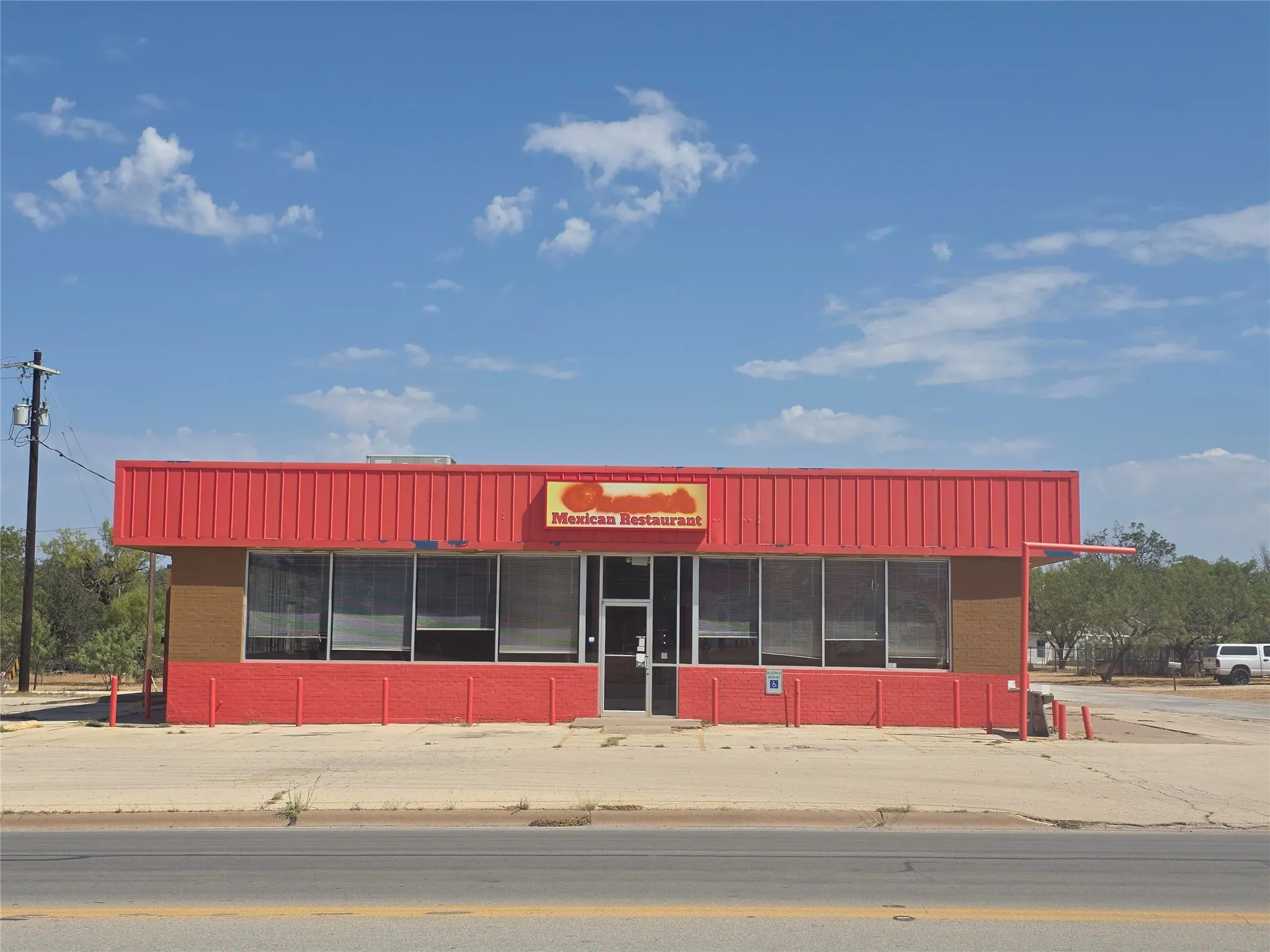 Retail For Sale in Jones County , 1302 17th Street, Anson, Texas 79501, 0, 0, Garage spaces, 0 Sqft, built in 1970, mls#21369565, Real Estate Agent in Anson, Homes For Sale in Jones county, Homes For Sale in Anson, Realtor in Anson Texas, Real Estate Brokerage Independent Realty Texas, Luminita Cordes Realtor