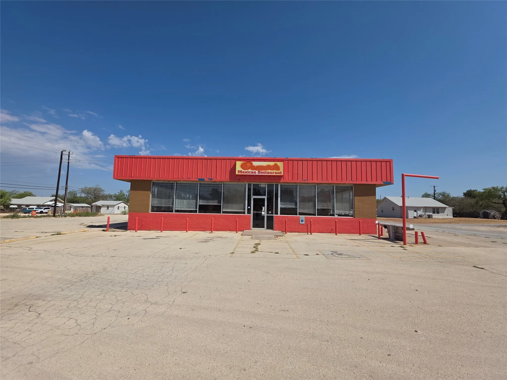 Retail For Sale in Jones County , 1302 17th Street, Anson, Texas 79501, 0, 0, Garage spaces, 0 Sqft, built in 1970, mls#21369565, Real Estate Agent in Anson, Homes For Sale in Jones county, Homes For Sale in Anson, Realtor in Anson Texas, Real Estate Brokerage Independent Realty Texas, Luminita Cordes Realtor
