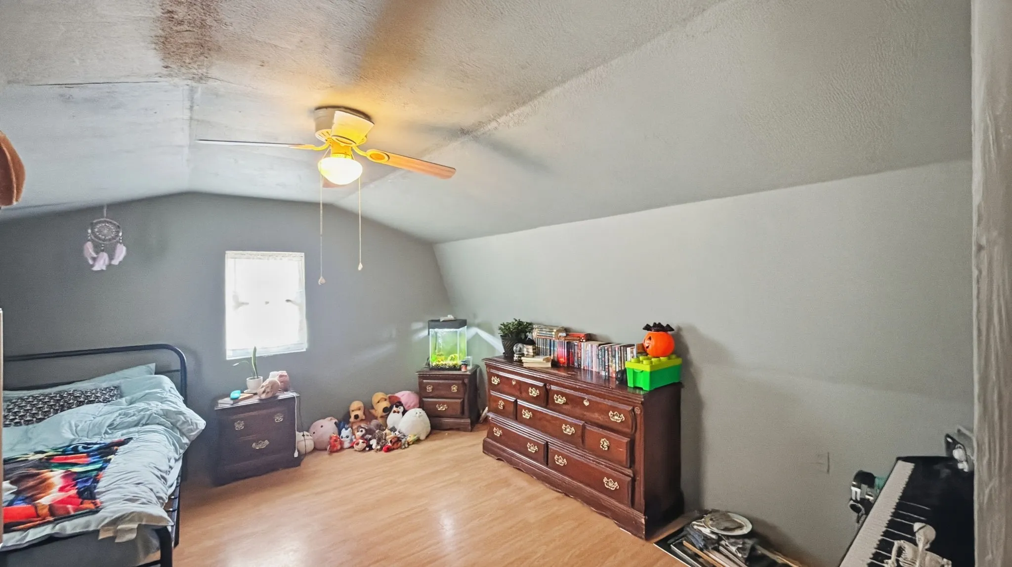 Upstairs bedroom 3