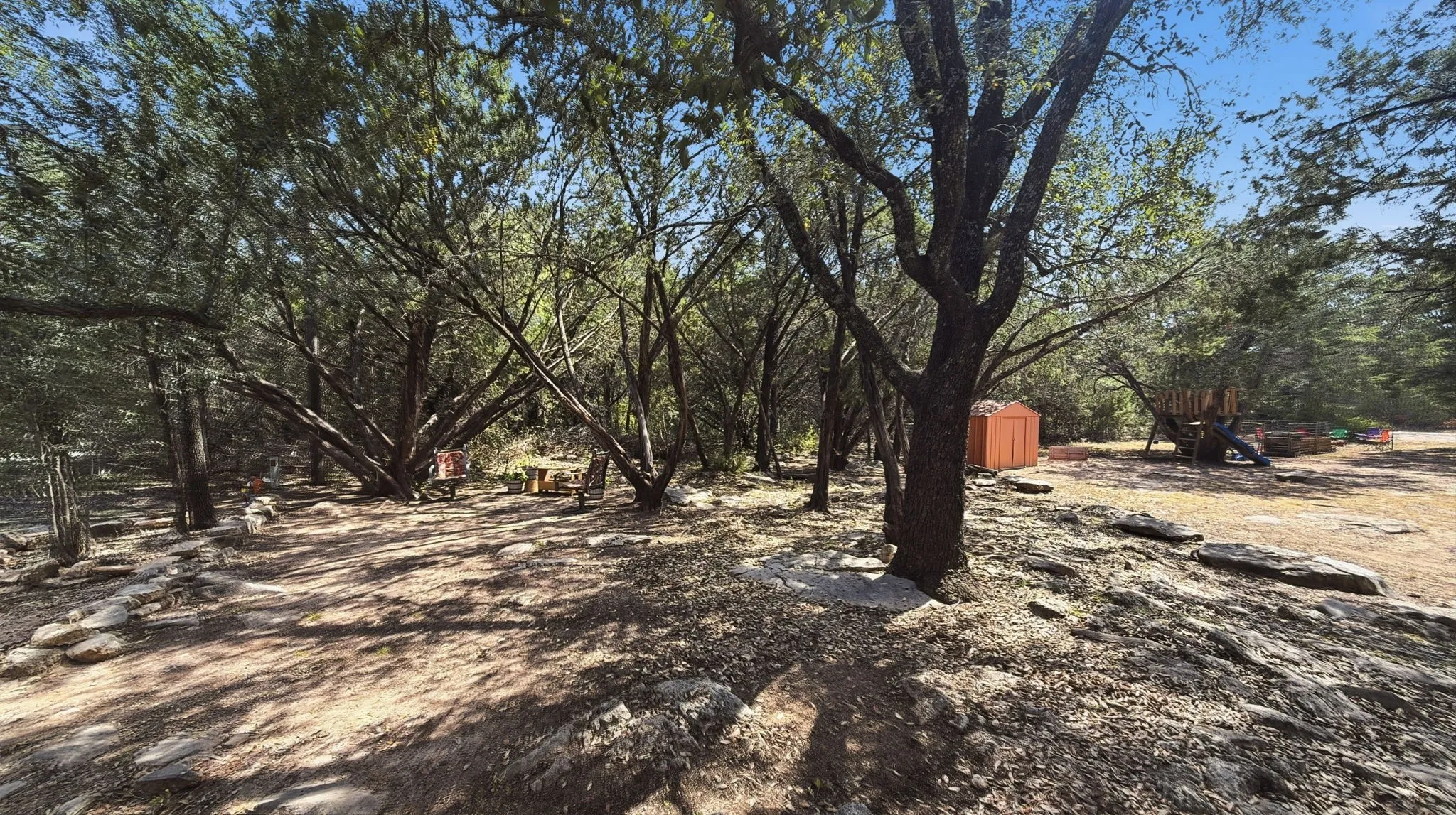 Single Family Residence For Sale in Hood County , 5716 San Jacinto Drive, Granbury, Texas 76048, 3 Bedroom, 2 Bathroom, Garage spaces, 1,210 Sqft, built in 1999, mls#21369489, Real Estate Agent in Granbury, Homes For Sale in Hood county, Homes For Sale in Granbury, Realtor in Granbury Texas, Real Estate Brokerage Independent Realty Texas, Luminita Cordes Realtor