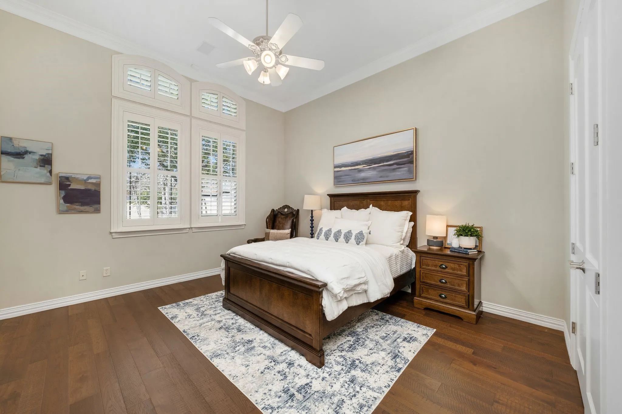 Single Family Residence For Sale in Tarrant County , 1075 W Dove Road, Southlake, Texas 76092, 5 Bedroom, 6 Bathroom, 4 Garage spaces, 7,201 Sqft, built in 2003, mls#21369575, Real Estate Agent in Southlake, Homes For Sale in Tarrant county, Homes For Sale in Southlake, Realtor in Southlake Texas, Real Estate Brokerage Independent Realty Texas, Luminita Cordes Realtor