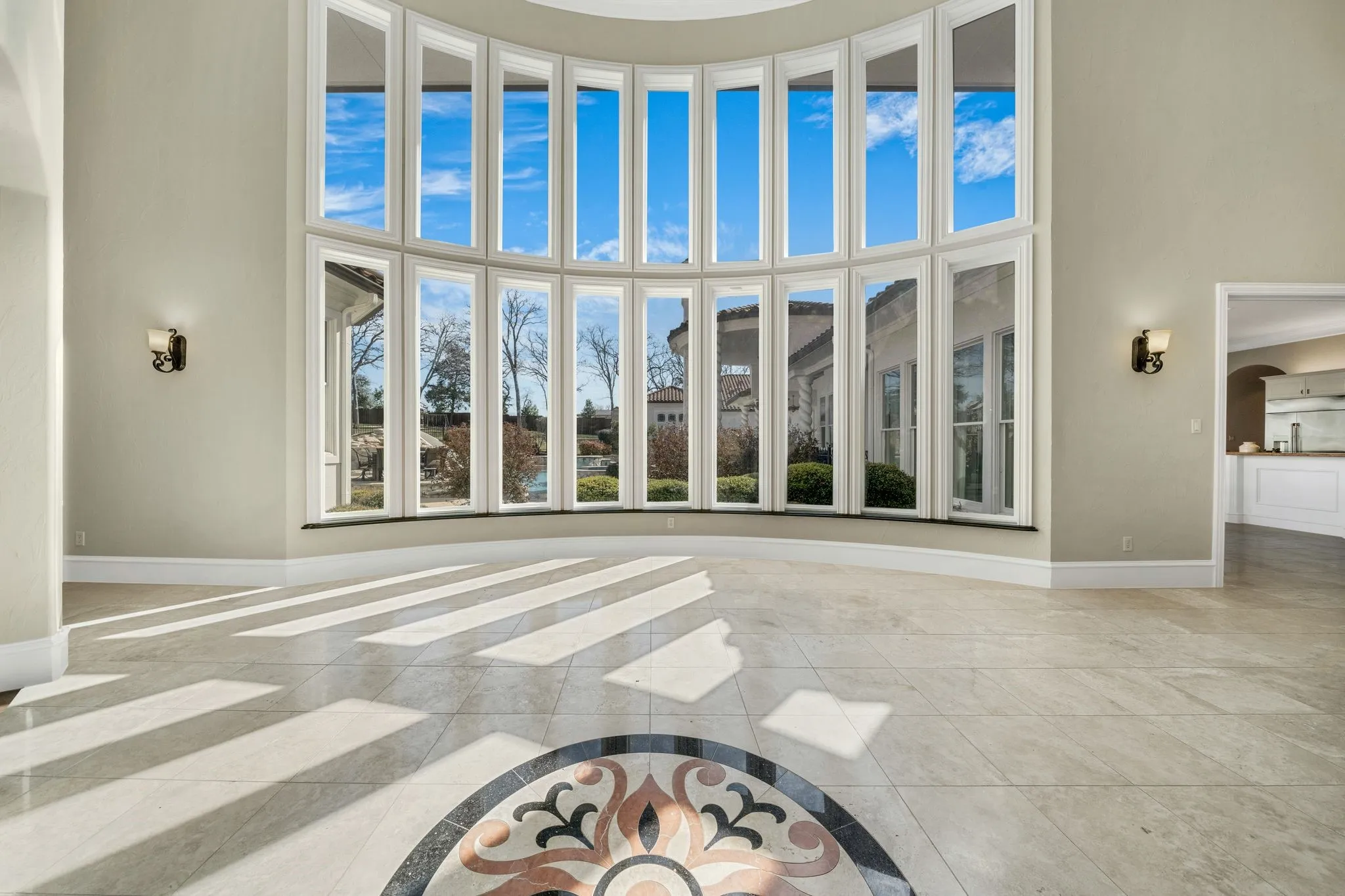 Single Family Residence For Sale in Tarrant County , 1075 W Dove Road, Southlake, Texas 76092, 5 Bedroom, 6 Bathroom, 4 Garage spaces, 7,201 Sqft, built in 2003, mls#21369575, Real Estate Agent in Southlake, Homes For Sale in Tarrant county, Homes For Sale in Southlake, Realtor in Southlake Texas, Real Estate Brokerage Independent Realty Texas, Luminita Cordes Realtor