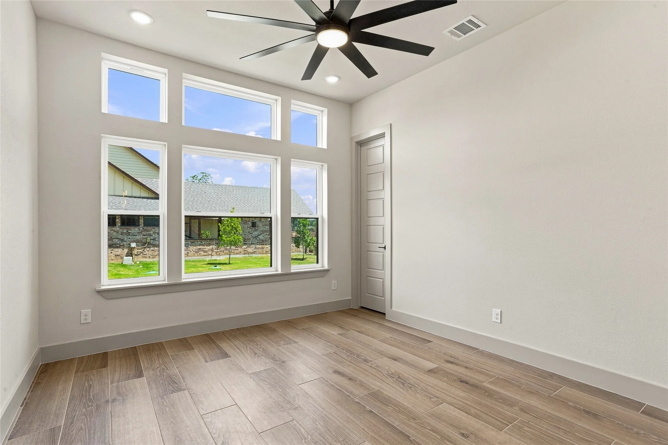 Single Family Residence For Sale in Tarrant County , 6309 Big Elk Drive, Fort Worth, Texas 76140, 4 Bedroom, 4 Bathroom, 3 Garage spaces, 4,498 Sqft, built in 2026, mls#21368114, Real Estate Agent in Fort Worth, Homes For Sale in Tarrant county, Homes For Sale in Fort Worth, Realtor in Fort Worth Texas, Real Estate Brokerage Independent Realty Texas, Luminita Cordes Realtor