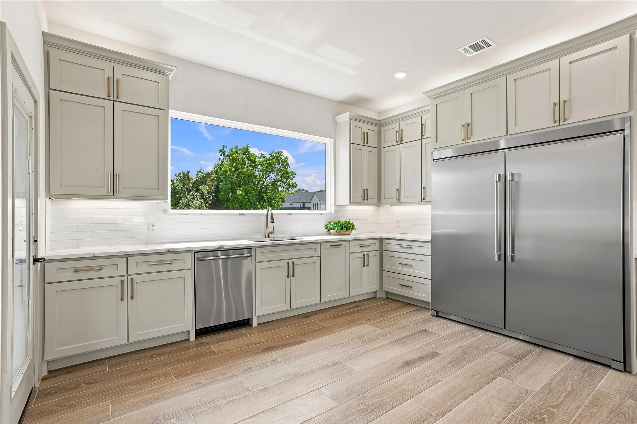 Single Family Residence For Sale in Tarrant County , 6309 Big Elk Drive, Fort Worth, Texas 76140, 4 Bedroom, 4 Bathroom, 3 Garage spaces, 4,498 Sqft, built in 2026, mls#21368114, Real Estate Agent in Fort Worth, Homes For Sale in Tarrant county, Homes For Sale in Fort Worth, Realtor in Fort Worth Texas, Real Estate Brokerage Independent Realty Texas, Luminita Cordes Realtor