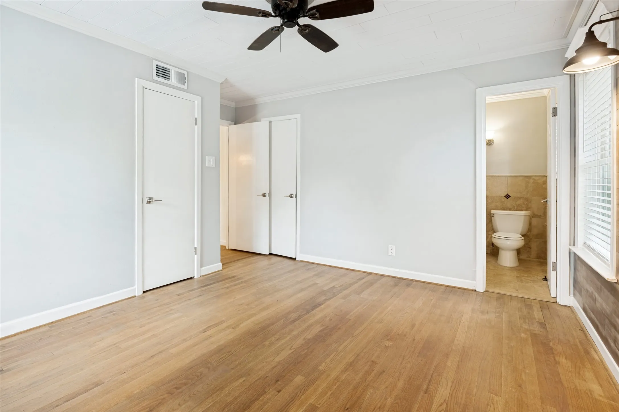 Single Family Residence For Sale in Dallas County , 3161 Waldrop Drive, Dallas, Texas 75229, 3 Bedroom, 2 Bathroom, Garage spaces, 1,456 Sqft, built in 1956, mls#21363784, Real Estate Agent in Dallas, Homes For Sale in Dallas county, Homes For Sale in Dallas, Realtor in Dallas Texas, Real Estate Brokerage Independent Realty Texas, Luminita Cordes Realtor
