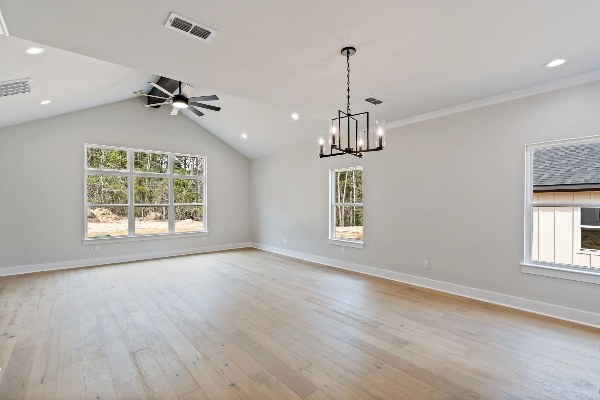 Single Family Residence For Sale in Cherokee County , 335 Perdanales Drive, Bullard, Texas 75757, 3 Bedroom, 2 Bathroom, 1 Garage spaces, 1,585 Sqft, built in 2026, mls#21369581, Real Estate Agent in Bullard, Homes For Sale in Cherokee county, Homes For Sale in Bullard, Realtor in Bullard Texas, Real Estate Brokerage Independent Realty Texas, Luminita Cordes Realtor