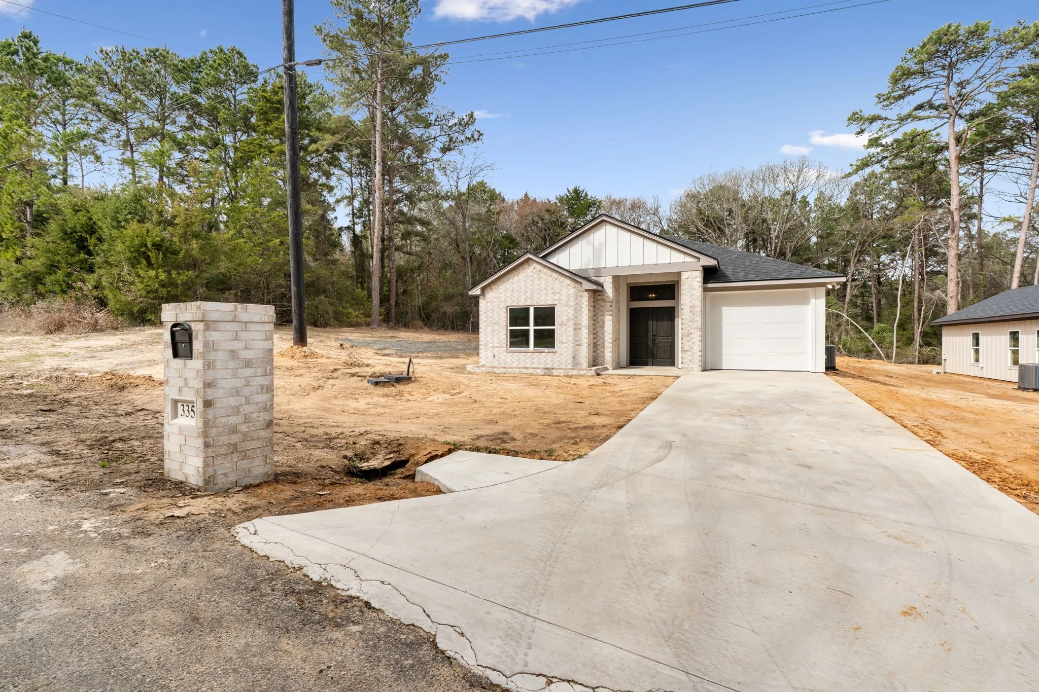 Single Family Residence For Sale in Cherokee County , 335 Perdanales Drive, Bullard, Texas 75757, 3 Bedroom, 2 Bathroom, 1 Garage spaces, 1,585 Sqft, built in 2026, mls#21369581, Real Estate Agent in Bullard, Homes For Sale in Cherokee county, Homes For Sale in Bullard, Realtor in Bullard Texas, Real Estate Brokerage Independent Realty Texas, Luminita Cordes Realtor