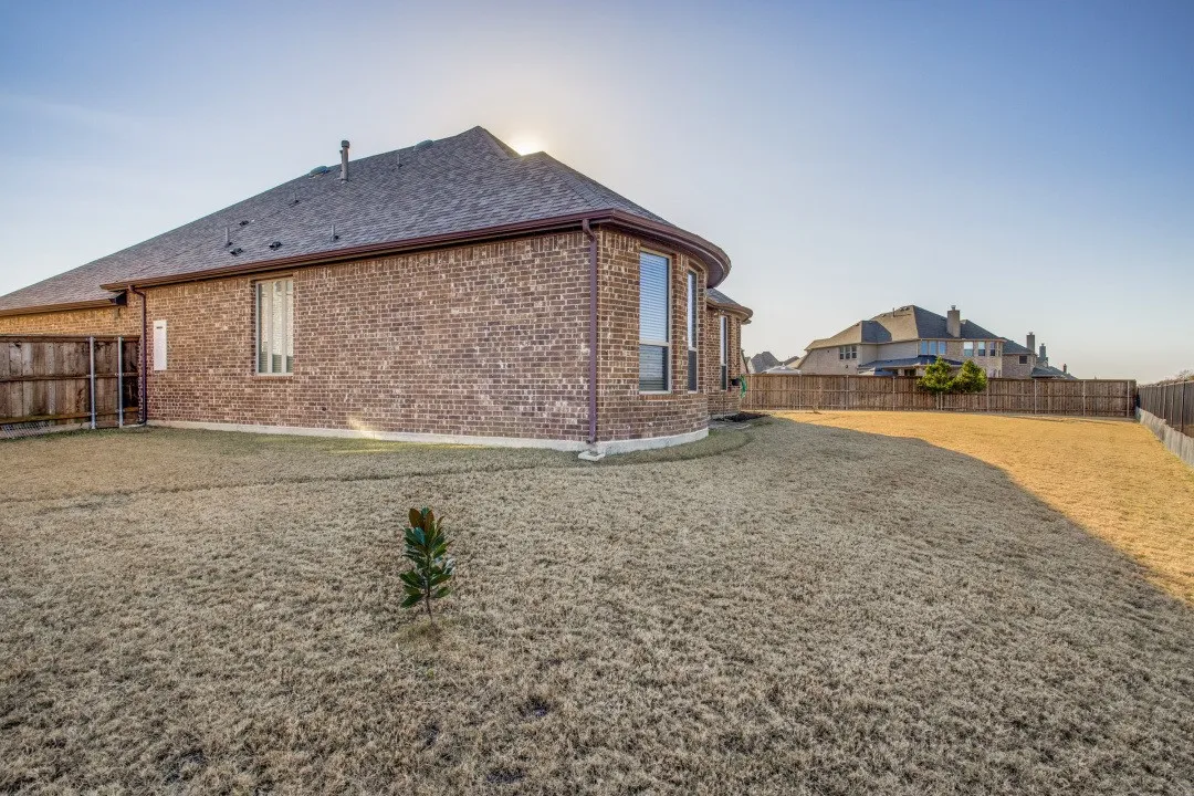 Single Family Residence For Rent in Denton County , 16501 Millenium Park Place, Prosper, Texas 75078, 3 Bedroom, 2 Bathroom, 2 Garage spaces, 1,893 Sqft, built in 2016, mls#21369585, Real Estate Agent in Prosper, Homes For Rent in Denton county, Homes For Rent in Prosper, Realtor in Prosper Texas, Real Estate Brokerage Independent Realty Texas, Luminita Cordes Realtor